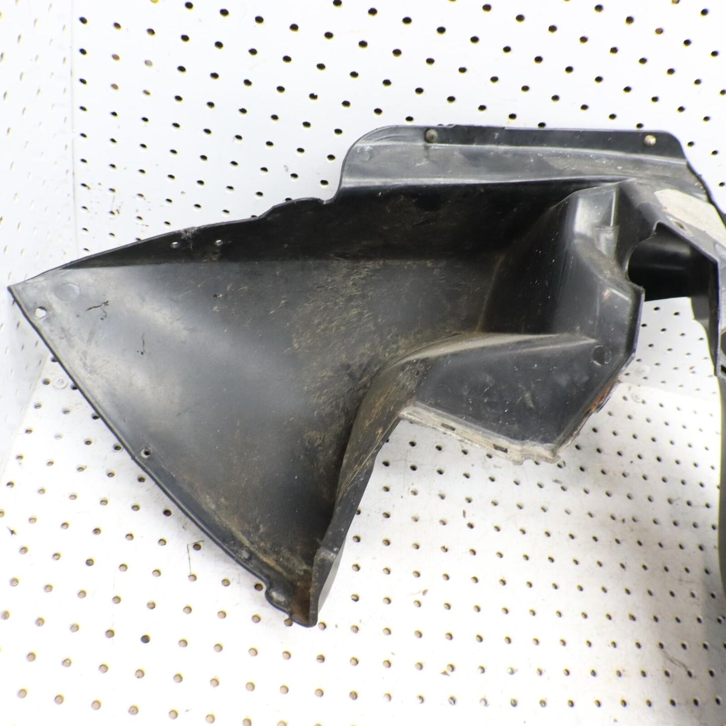 2008 POLARIS SWITCHBACK TURBO RIGHT SIDE LOWER BELLY PAN PANEL 2633275-070