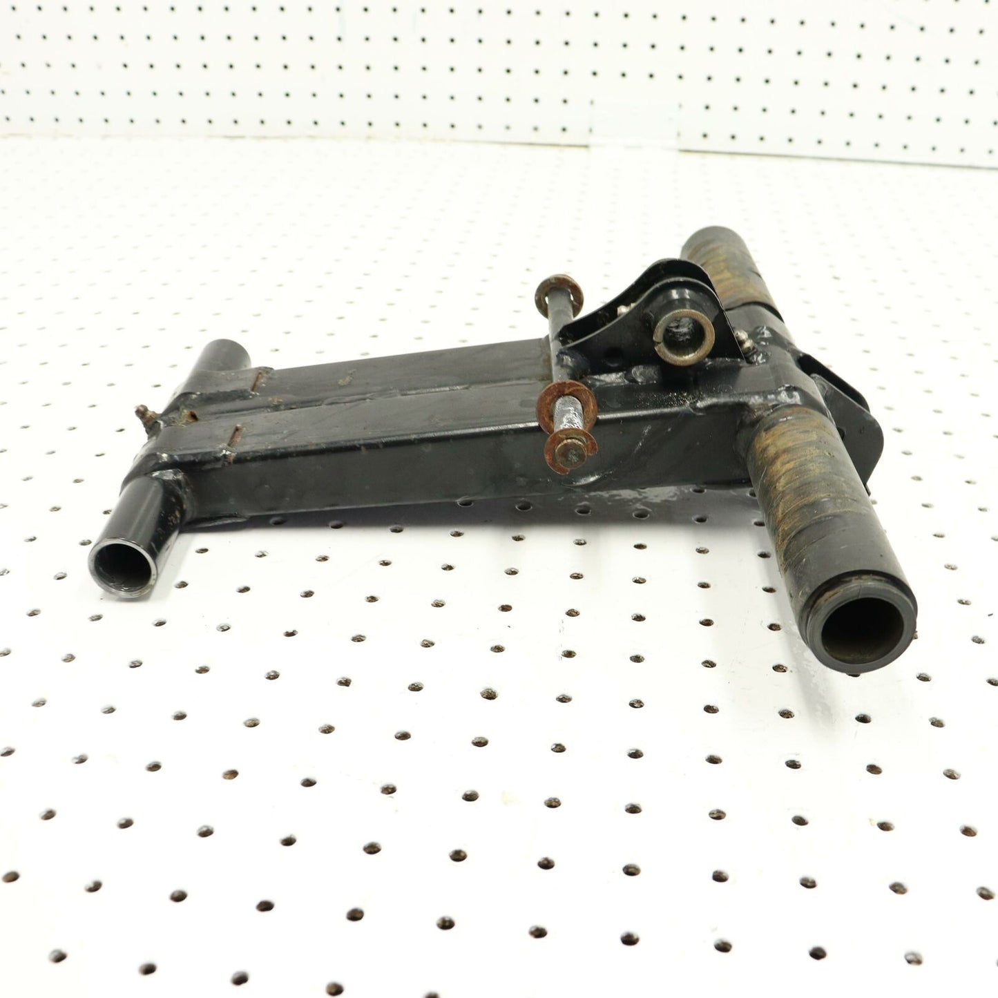 2005 SKI-DOO GSX 500SS REAR TORQUE ARM 503191060 503190851