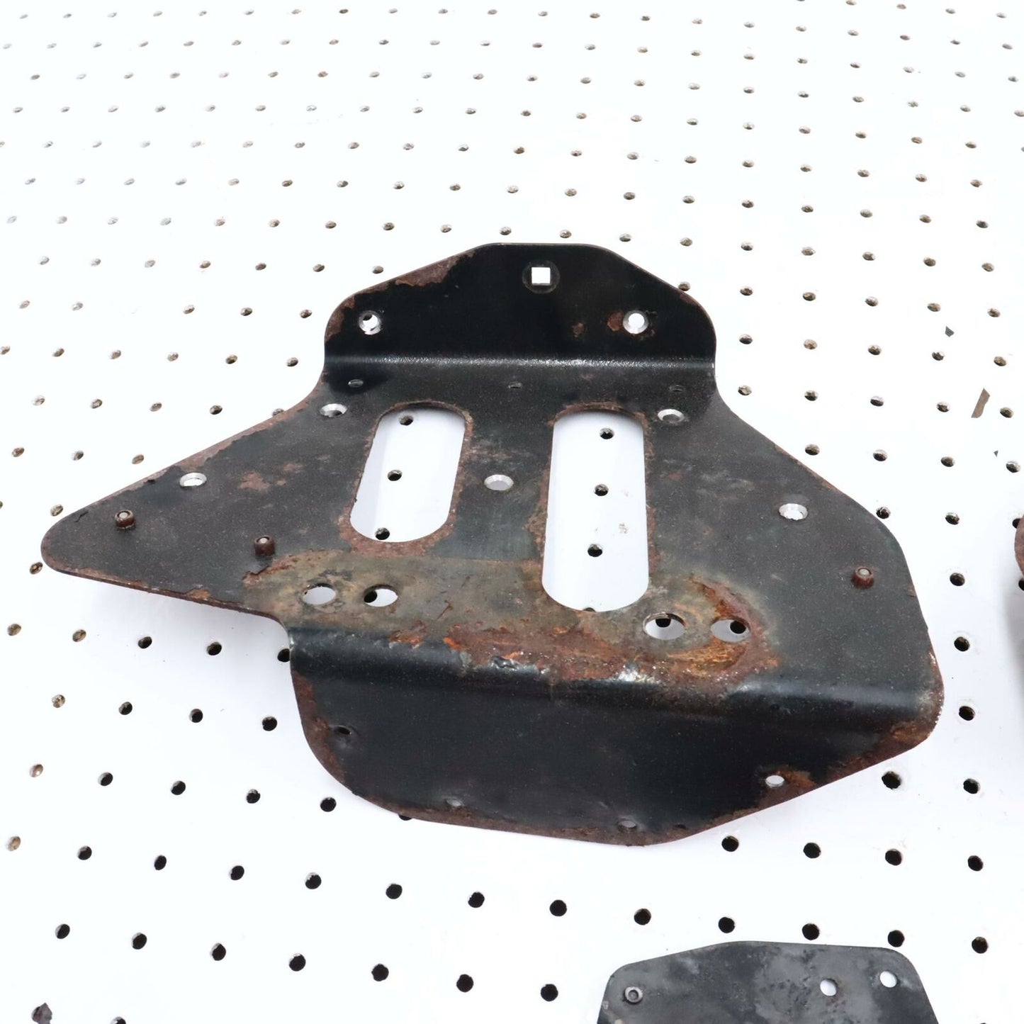 2007 POLARIS IQ 600 REAR SUSPENSION MOUNTING BRACKETS FRONT REAR 5249613 5249612