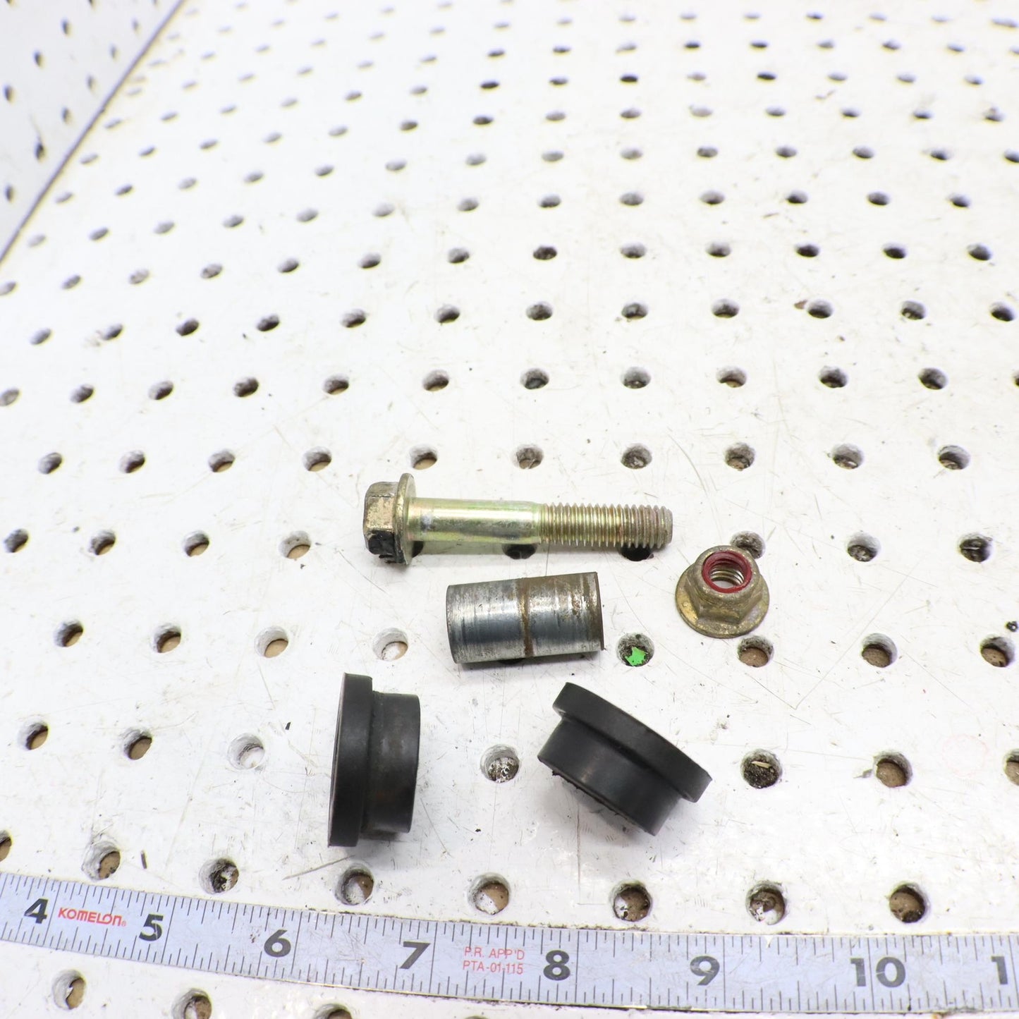 2008 POLARIS SWITCHBACK TURBO SHOCK BUSHING BOLT SPACER 1700072, 7518554 1700079