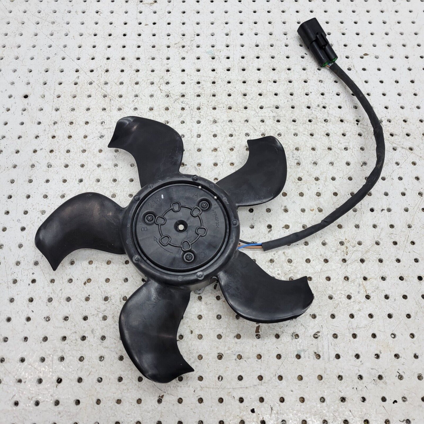 Gm Oem LOWER Engine Cooling Fan. 84850041, 3137234207