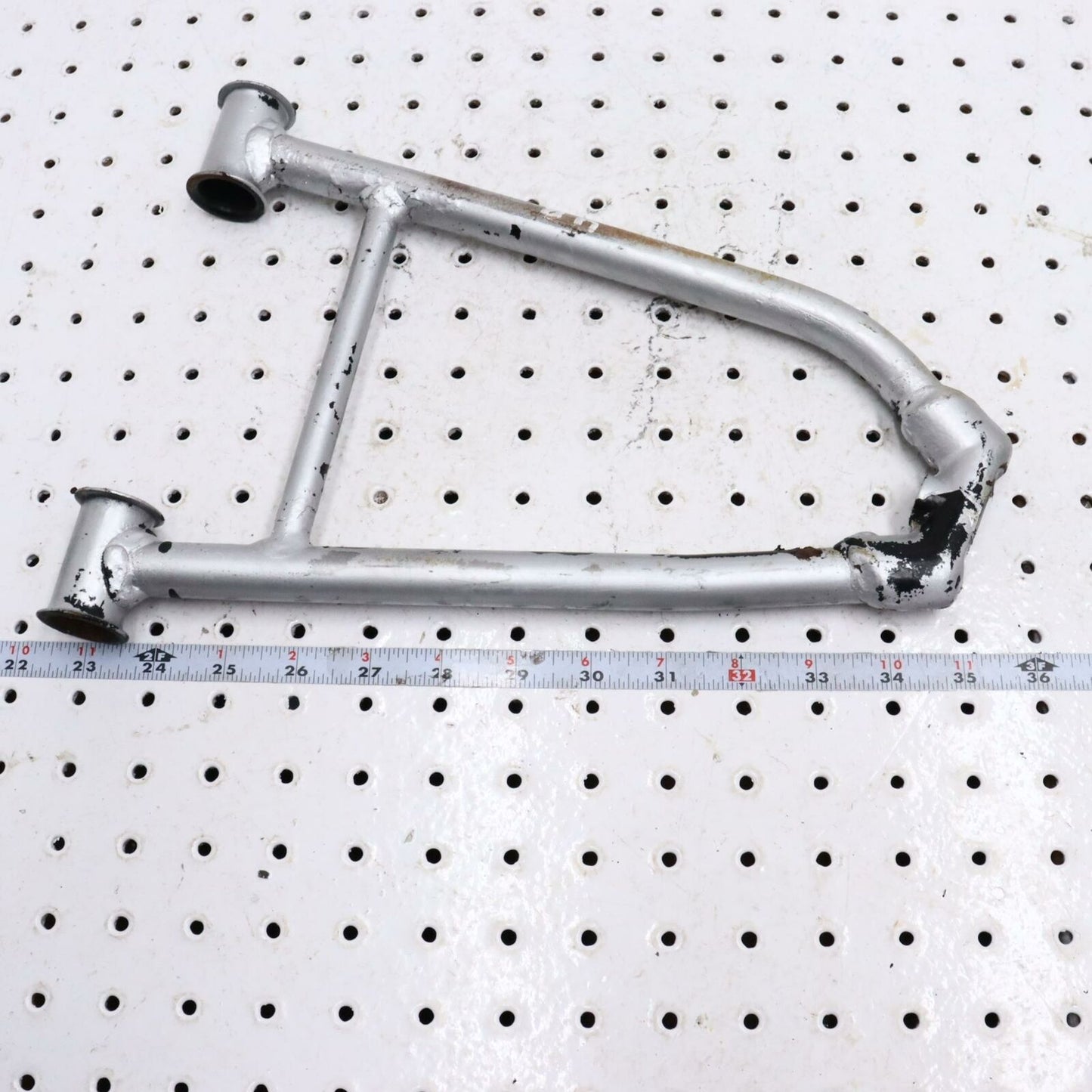 2007 POLARIS IQ 600 FRONT UPPER RIGHT CONTROL A ARM 2203020-067