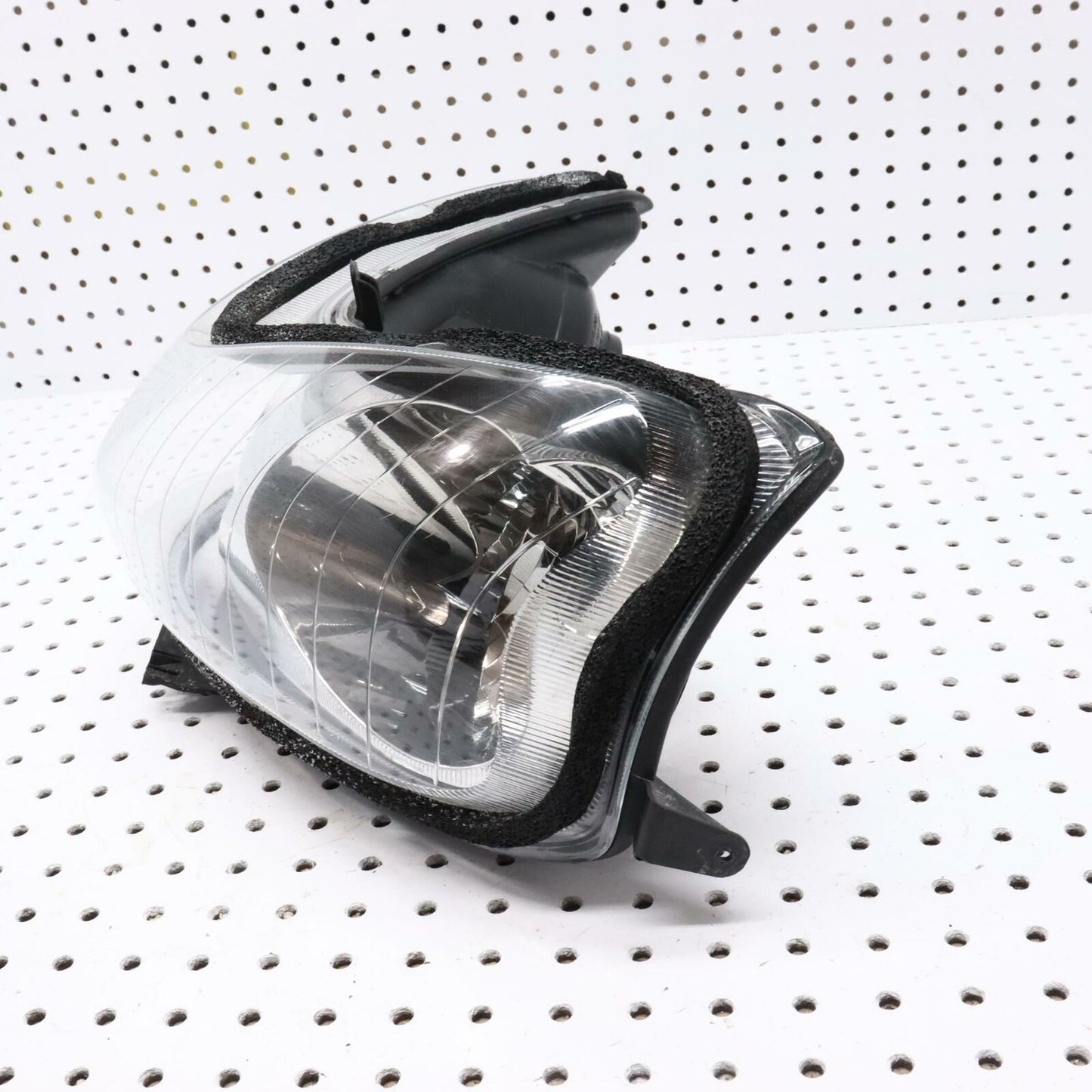 2006 POLARIS CLASSIC 700 HEADLIGHT 2410397
