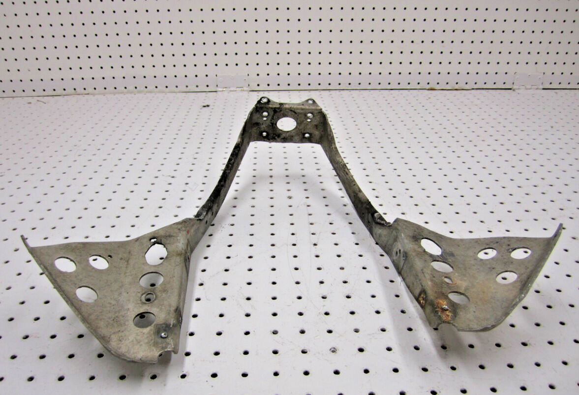 2002 POLARIS 800 RMK 144 BELLYPAN SUPPORT 5244050