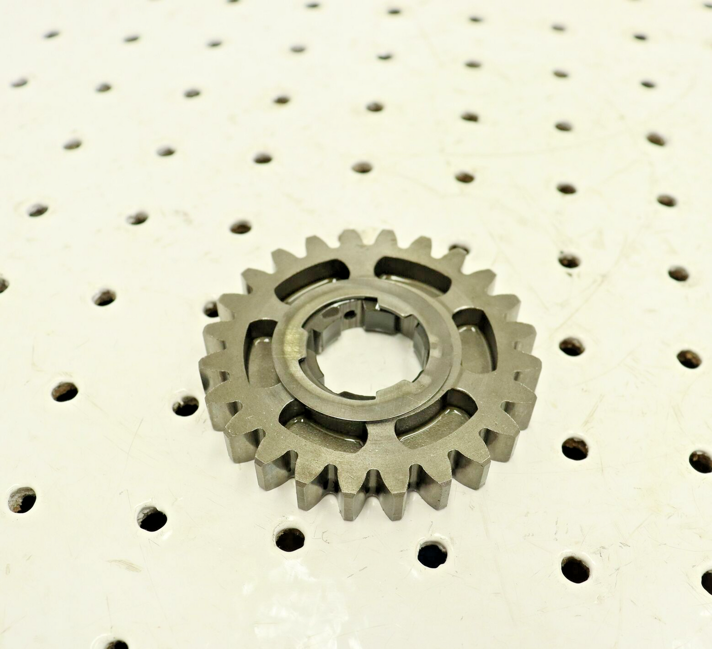 2003 SUZUKI SAVAGE 650 TRANSMISSION TRANNY GEAR 3RD DRIVEN 24331-24B20