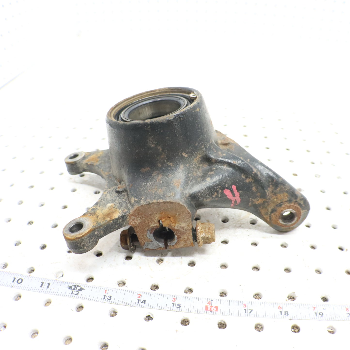 2013 Polaris Ranger Xp 900 Steering Knuckle FRONT RIGHT 5138232; 5139977