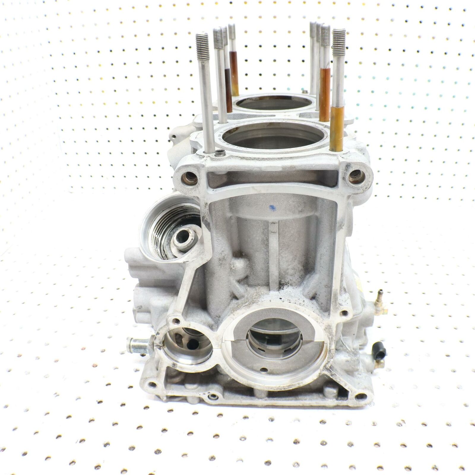 2006 POLARIS SWITCHBACK ENGINE MOTOR CASE CASES 0453149 0453150