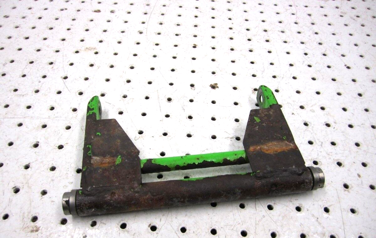 2002 ARCTIC CAT ZR 500 REAR PIVOT ARM 0704-727