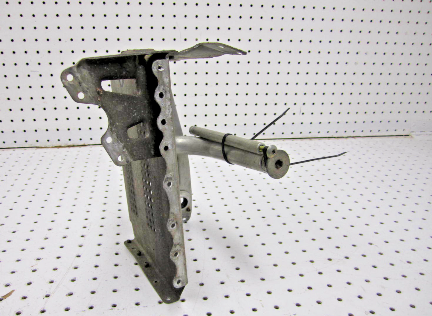 2005 ARCTIC CAT M7 141 FOOTREST RIGHT 3706-296