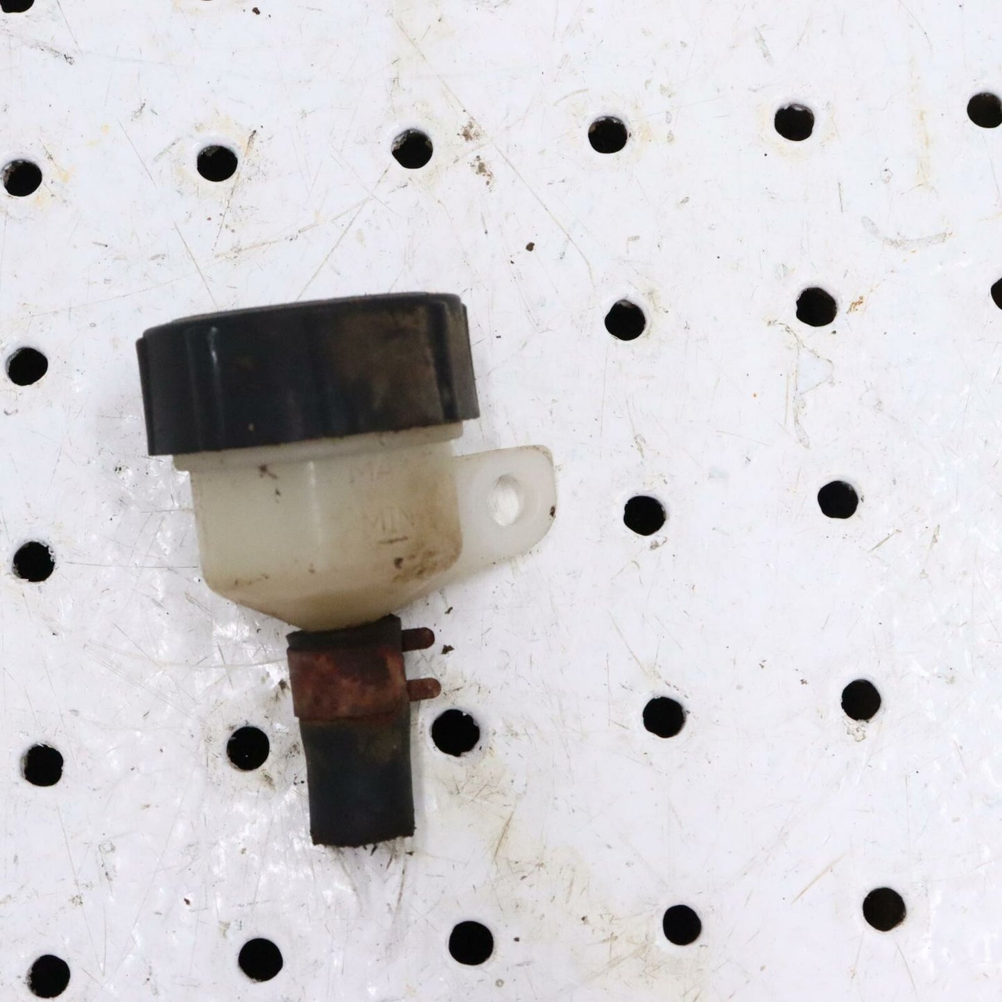 2001 POLARIS SPORTSMAN 400 REAR BRAKE MASTER FLUID RESERVOIR TANK BOTTLE 1930854