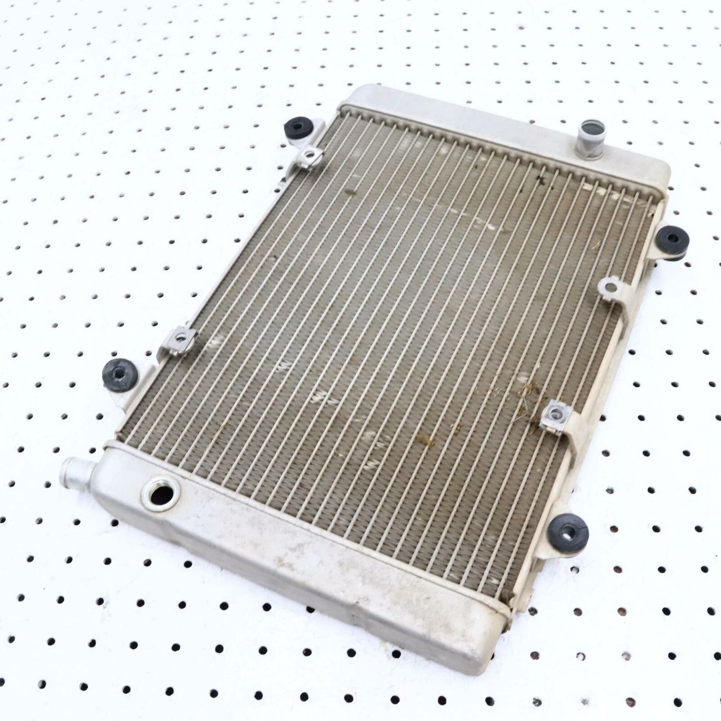 2008 KAWASAKI BRUTE FORCE 650 ENGINE RADIATOR MOTOR COOLER / RADIATOR 39060-001