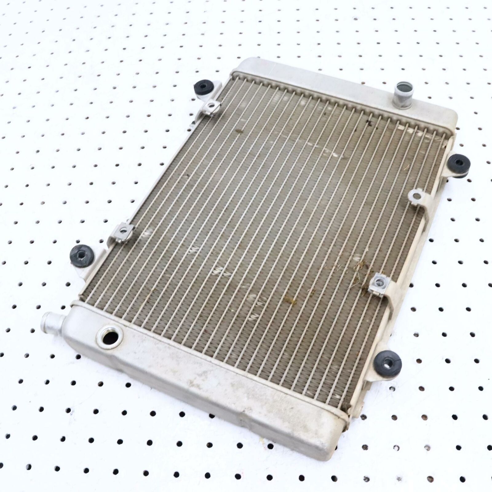 2008 KAWASAKI BRUTE FORCE 650 ENGINE RADIATOR MOTOR COOLER / RADIATOR  39060-001