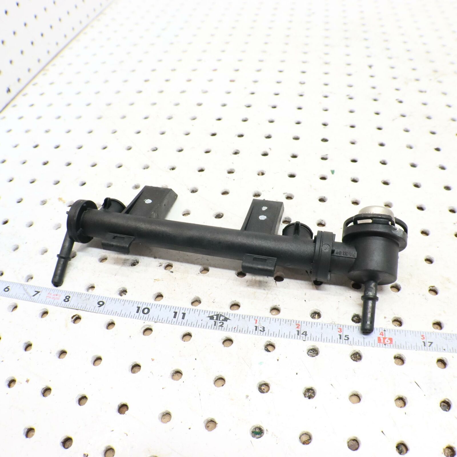 2006 POLARIS SWITCHBACK FUEL INJECTOR RAIL PRESSURE REGULATOR 0452969