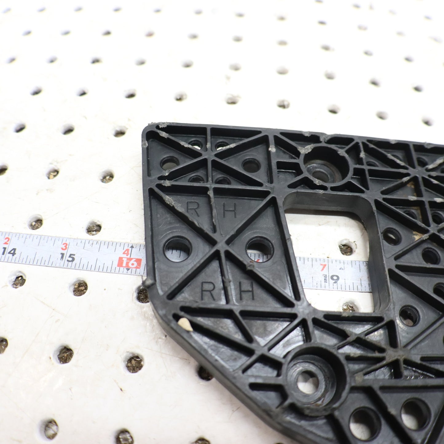 2009 Polaris Sportsman Xp 850 Foot Board FOOTPAD SUPPORT, RIGHT 5437601