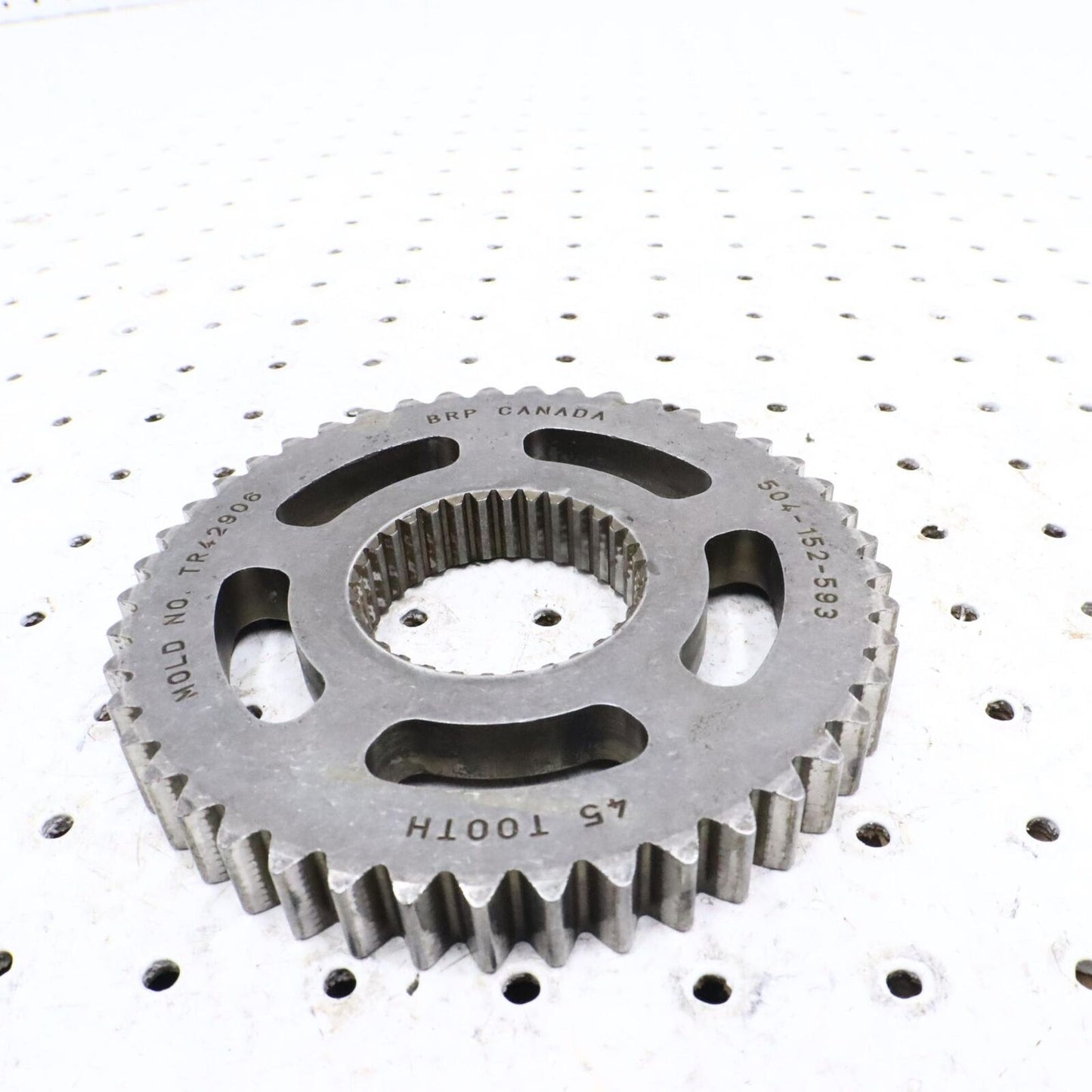 2010 SKI-DOO SUMMIT X 800R CHAIN CASE GEAR SPROCKET 504152593
