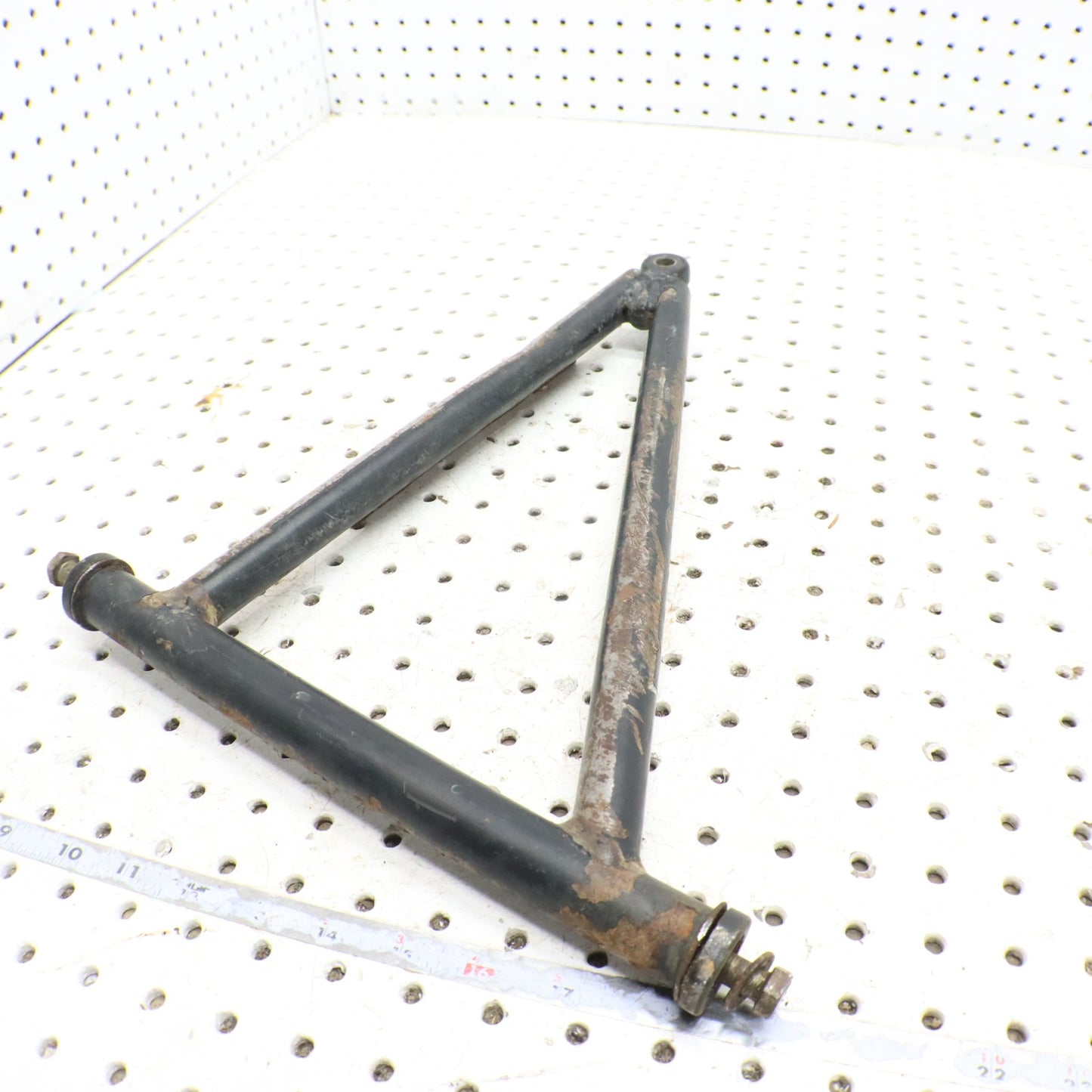 2018 Polaris Sportsman 570 Efi Front Lower Left Control A Arm 1542161-067 DENT