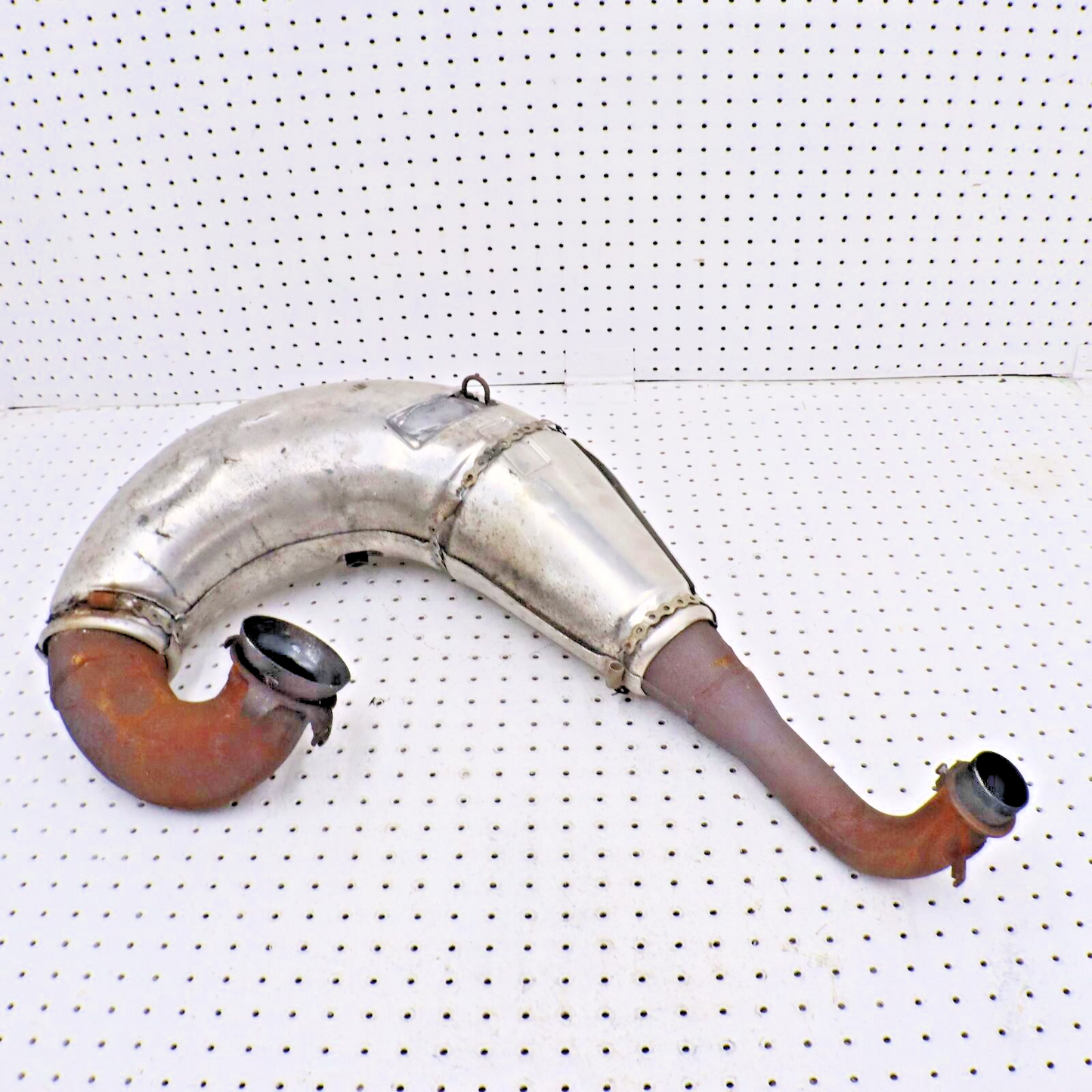 2011 ARCTIC CAT M8 EXHAUST EXPANSION CHAMBER PIPE 1712-678