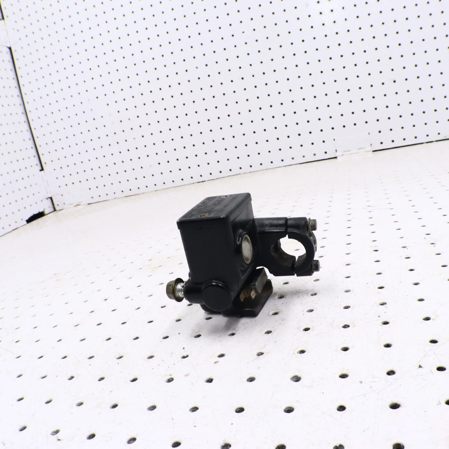 2013 YAMAHA GRIZZLY 700 FRONT BRAKE MASTER CYLINDER 1HP-2583T-00-00