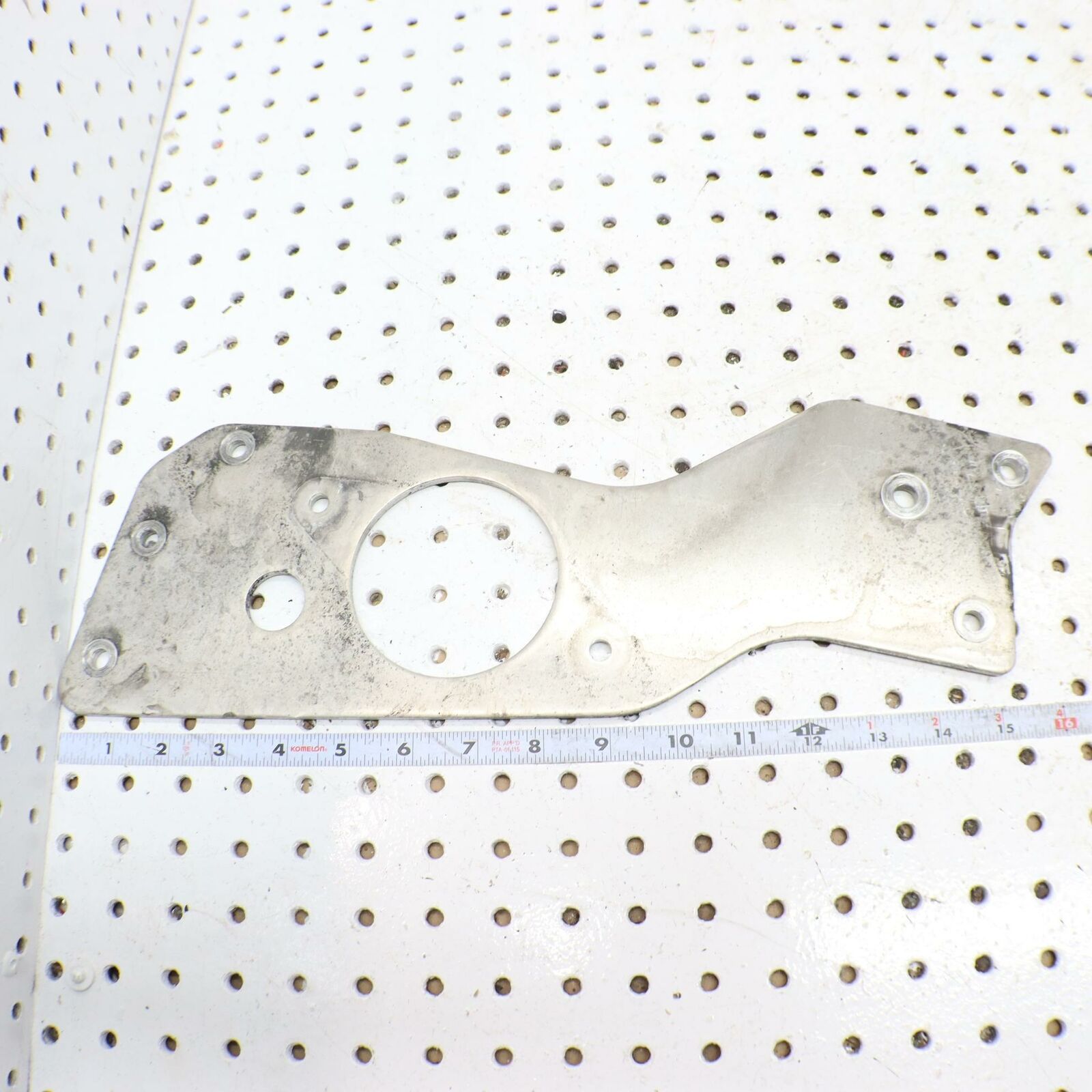2006 POLARIS SWITCHBACK ENGINE MOTOR MOUNT PLATE  ENGINE STRAP, LH 5248666