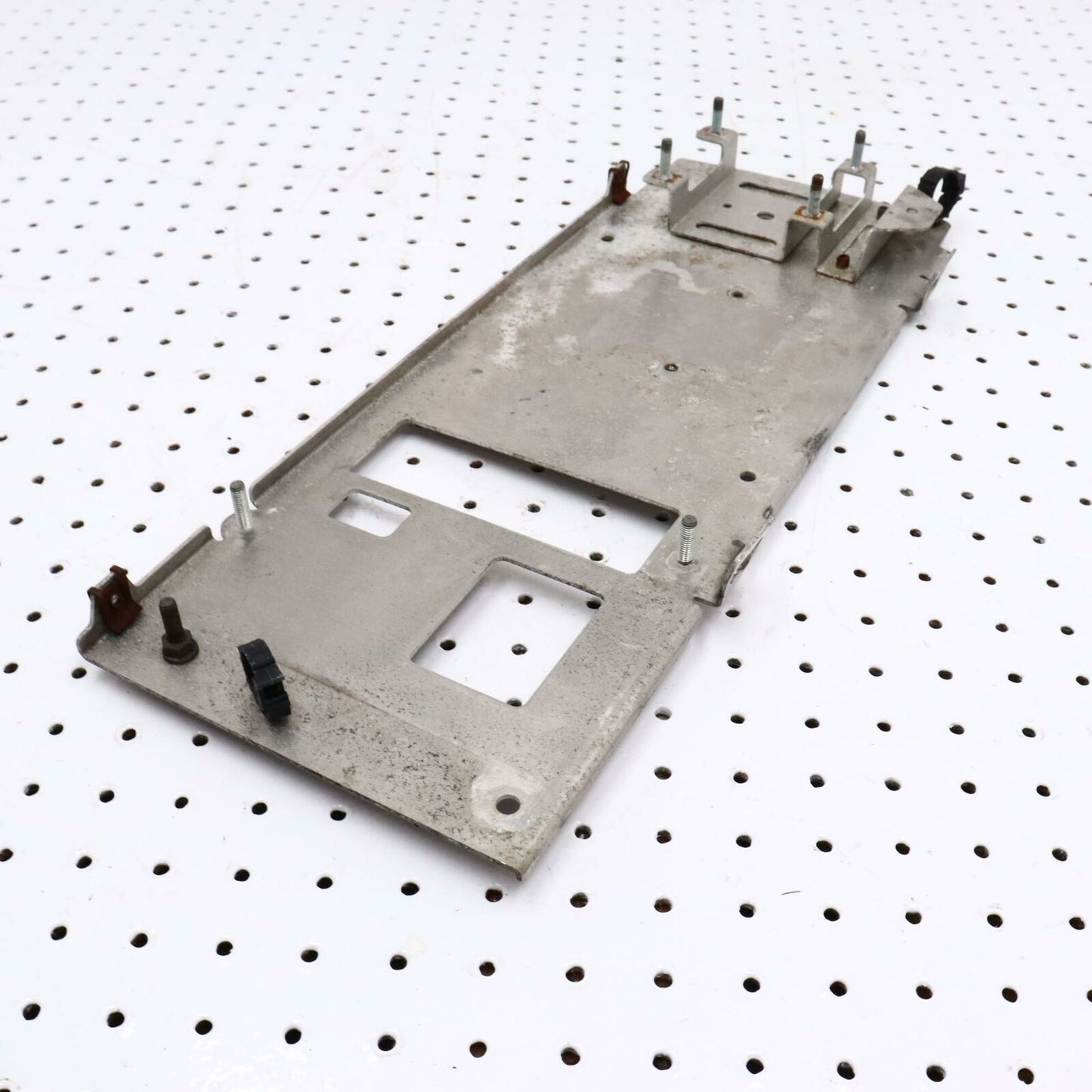 2007 POLARIS IQ 600 ASM PLATE, ELEC CENTER 1015761