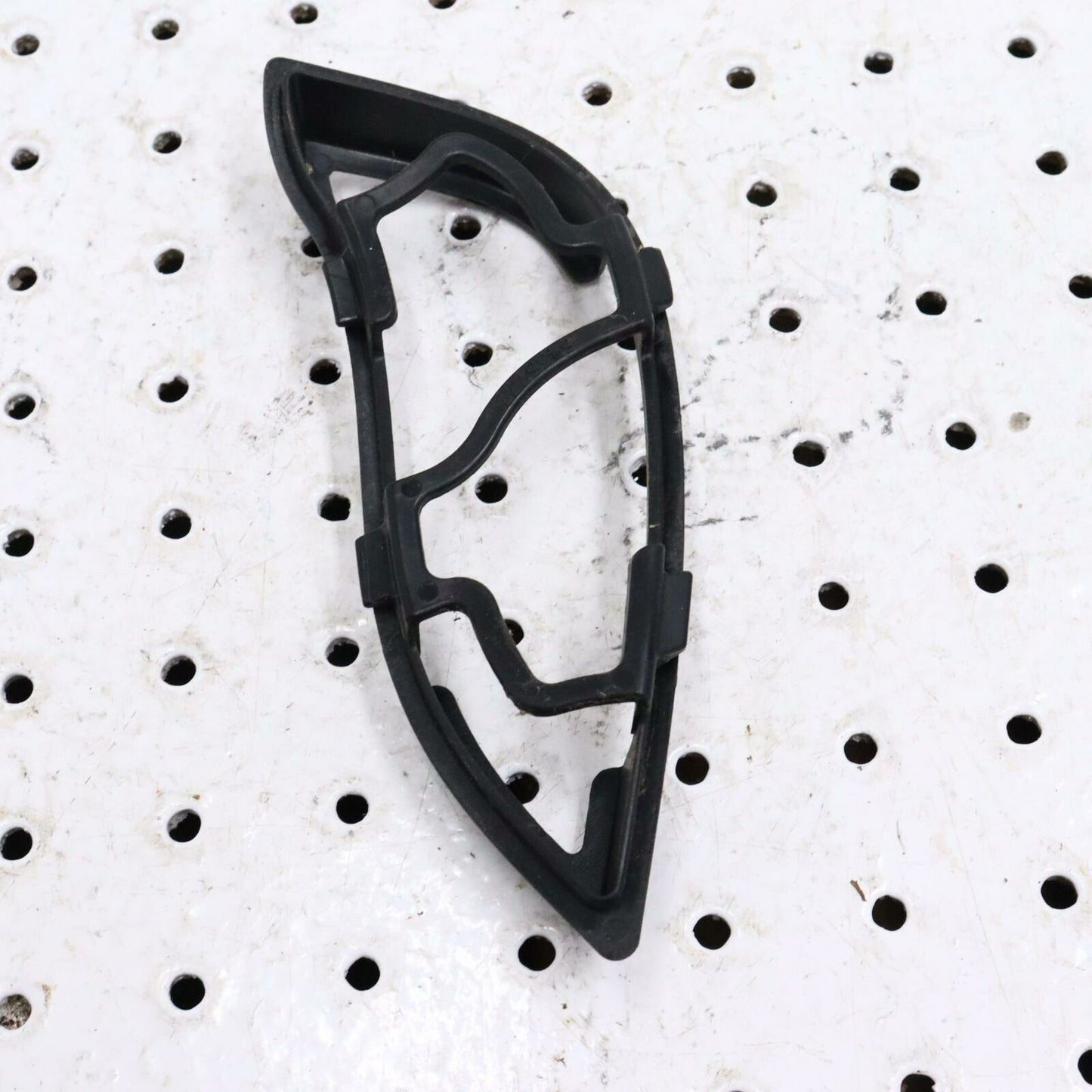 2006 POLARIS RMK 700 AIR INTAKE BEZEL SCREEN 5435777