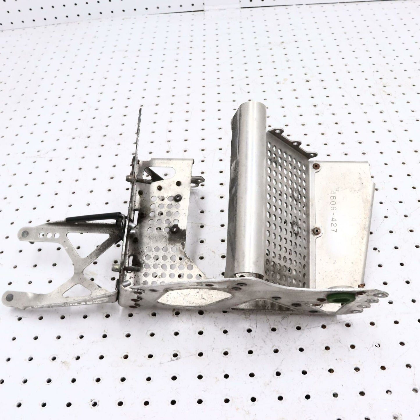 2009 ARCTIC CAT CROSSFIRE 1000 LEFT FRONT FOOT REST STAY FOOTREST WELL 4706-035