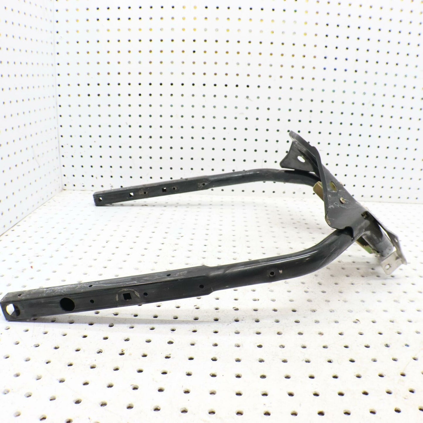 2006 POLARIS SWITCHBACK UPPER FRAME SUPPORT BRACKET STEERING GATE 1014904-067