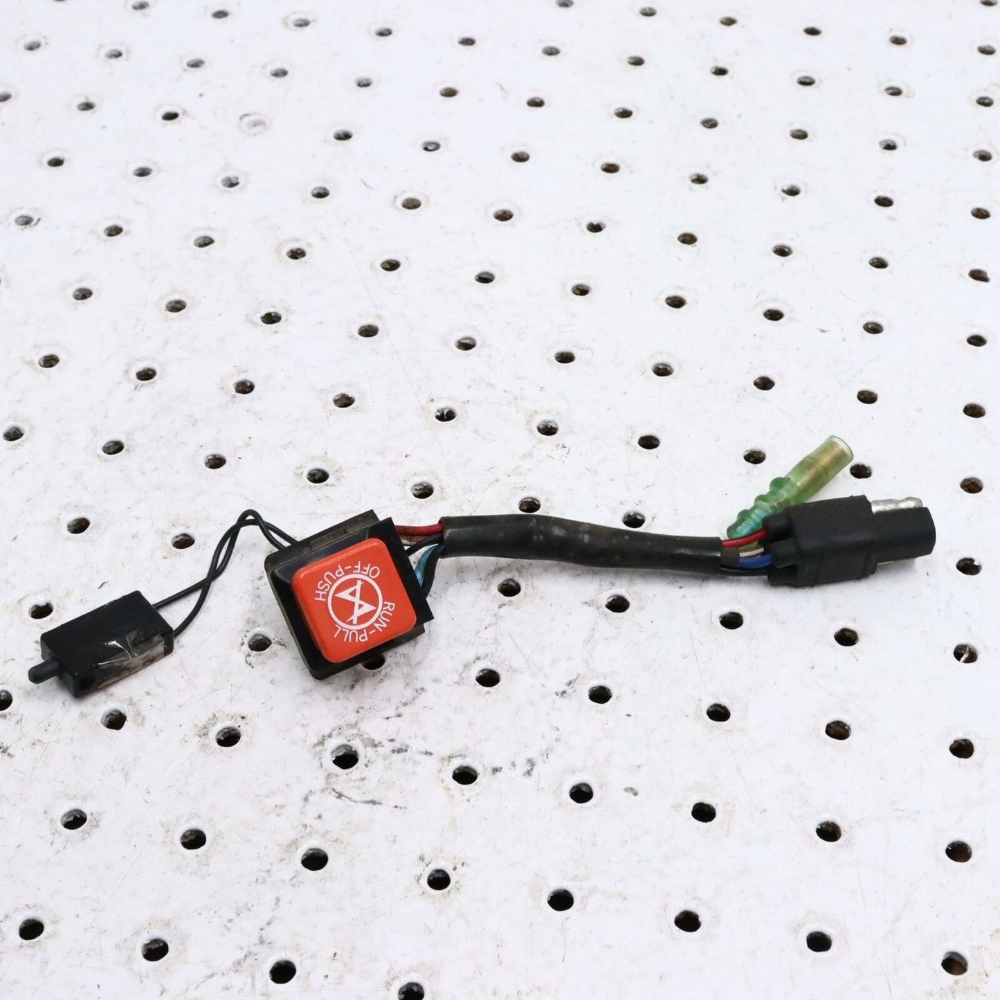 2006 POLARIS SWITCHBACK CUT OFF EMERGENCY BUTTON KILL SWITCH 4011280; 4013379