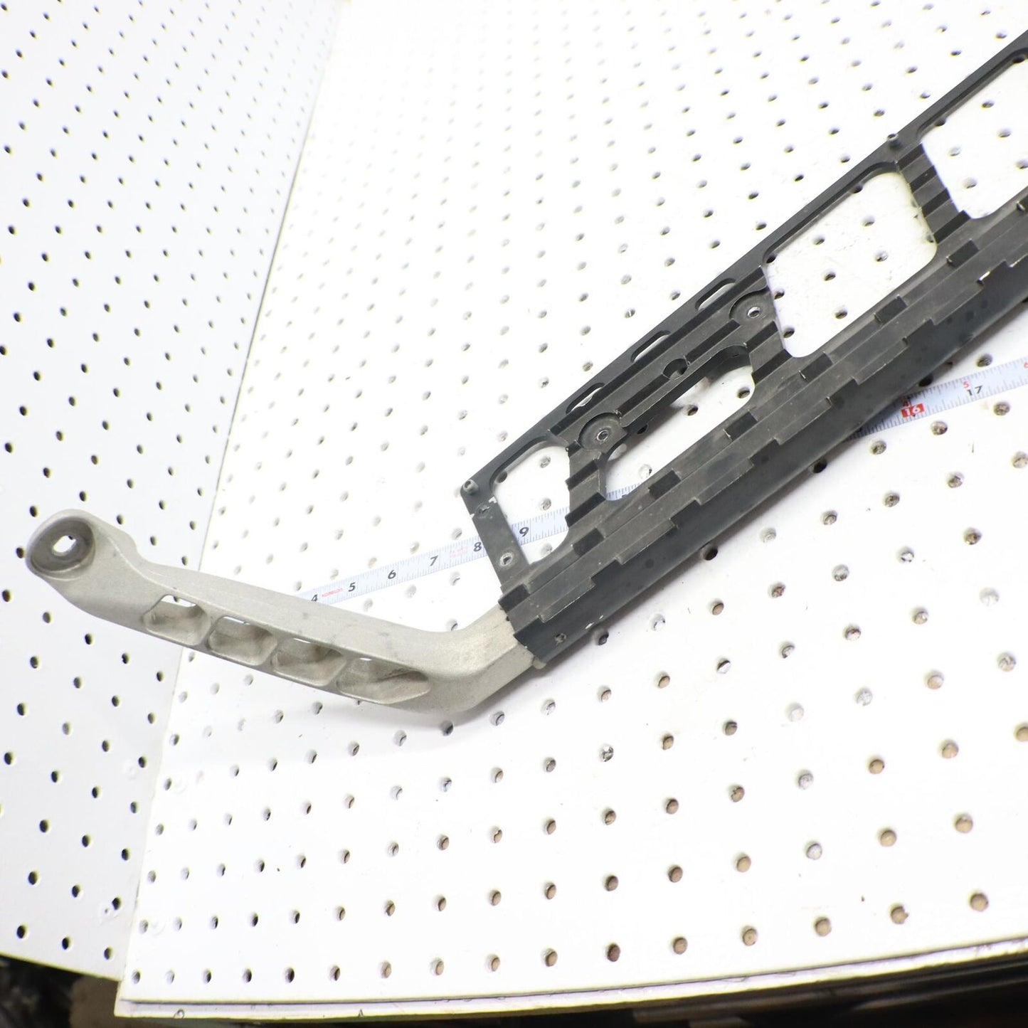 2015 POLARIS PRO RMK 800 FOOTREST RUNNING BOARD SUPPORT 1018778-458 RIGHT BLACK