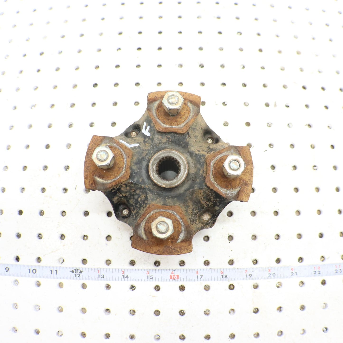 2016 SUZUKI KING QUAD 500 WHEEL HUB FRONT 54110-31G00; 54110-31G10