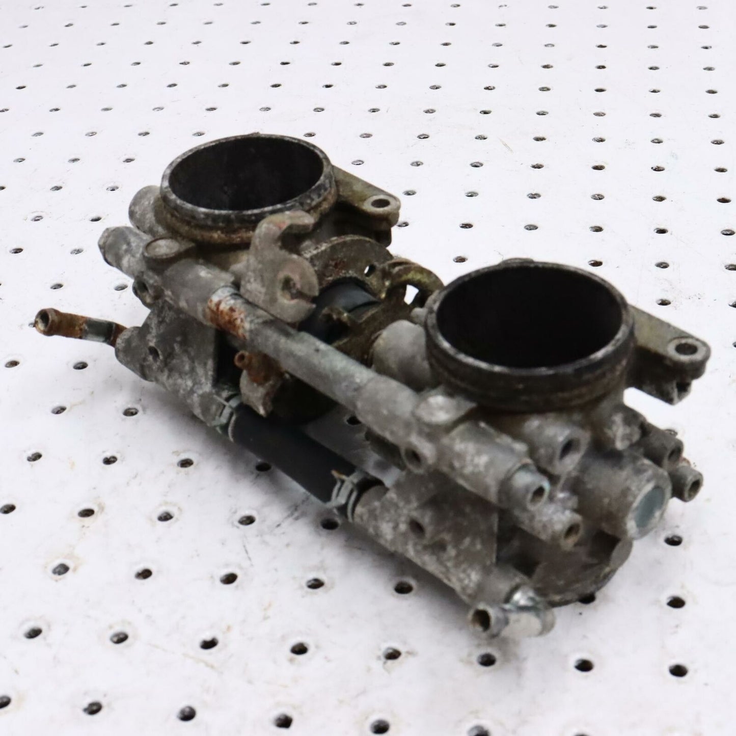 2007 POLARIS IQ 600 MAIN FUEL INJECTORS THROTTLE BODIES BODY 1203213