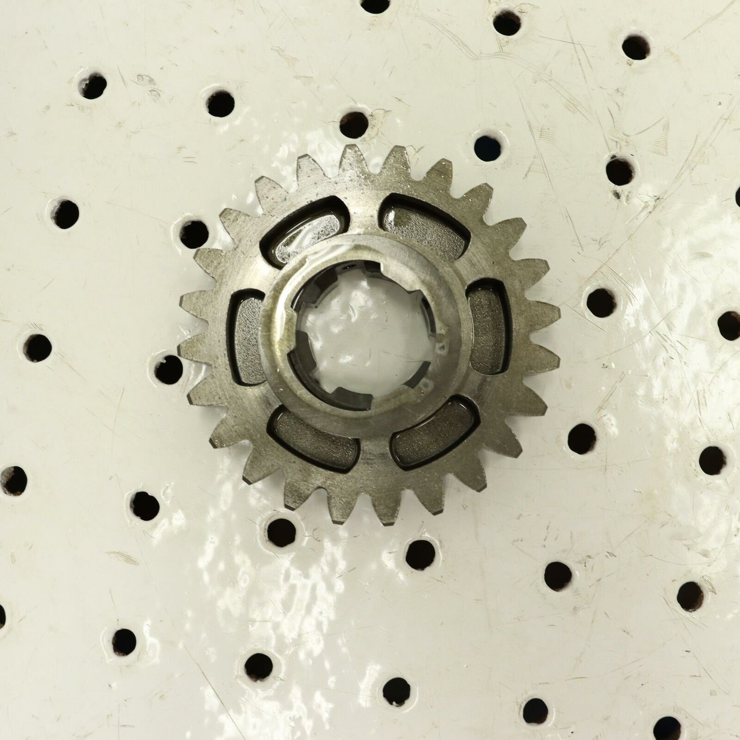 2003 SUZUKI SAVAGE 650 TRANSMISSION TRANNY GEAR 3RD DRIVEN 24331-24B20