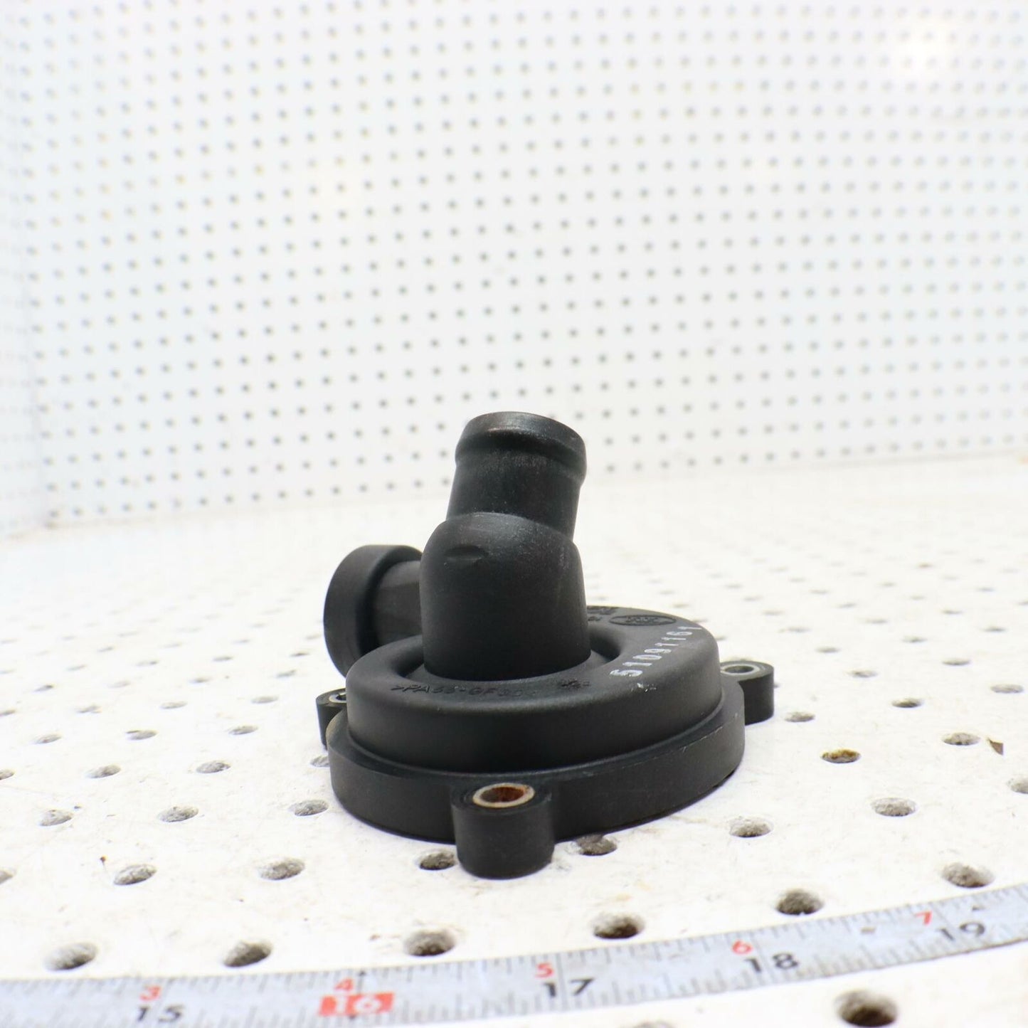 2006 POLARIS SWITCHBACK ENGINE WATER PUMP HOUSING COVER 0452941
