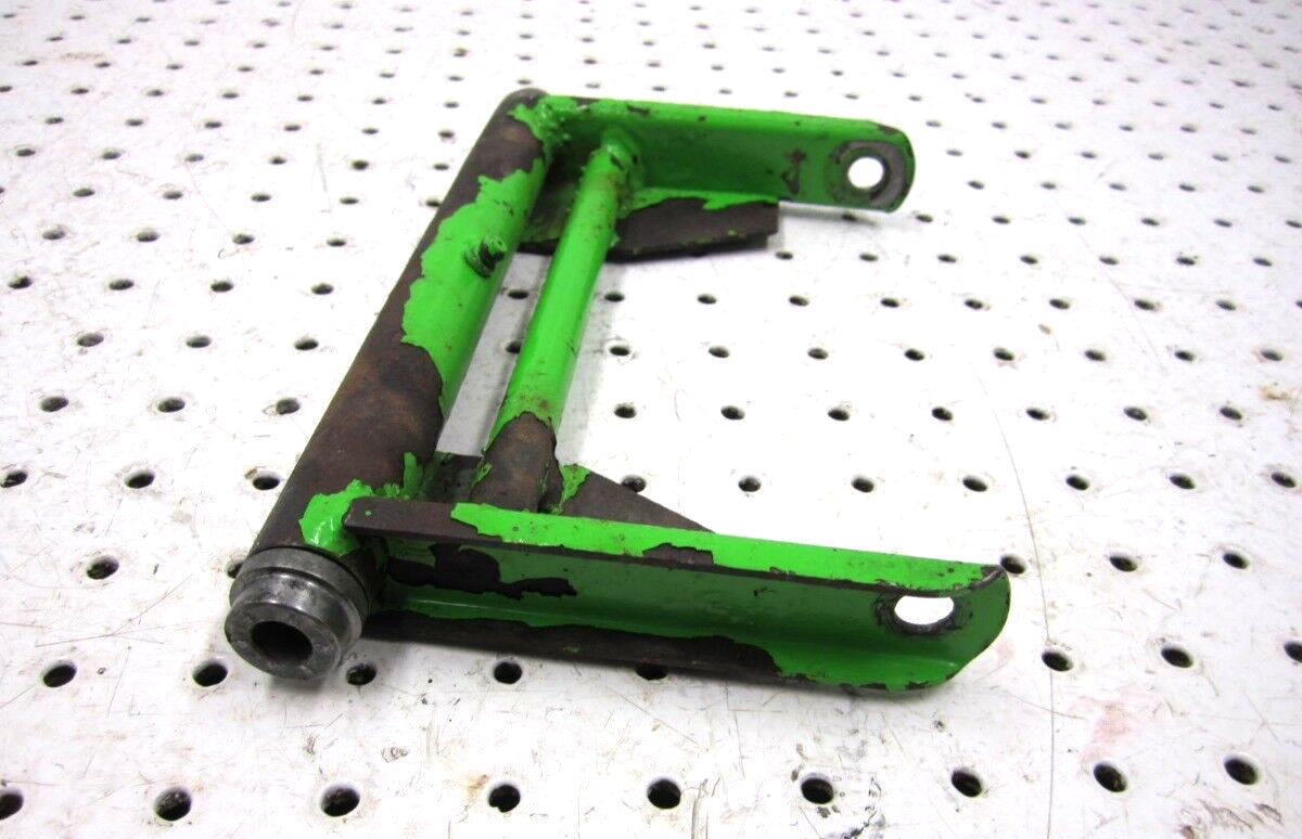 2002 ARCTIC CAT ZR 500 REAR PIVOT ARM 0704-727