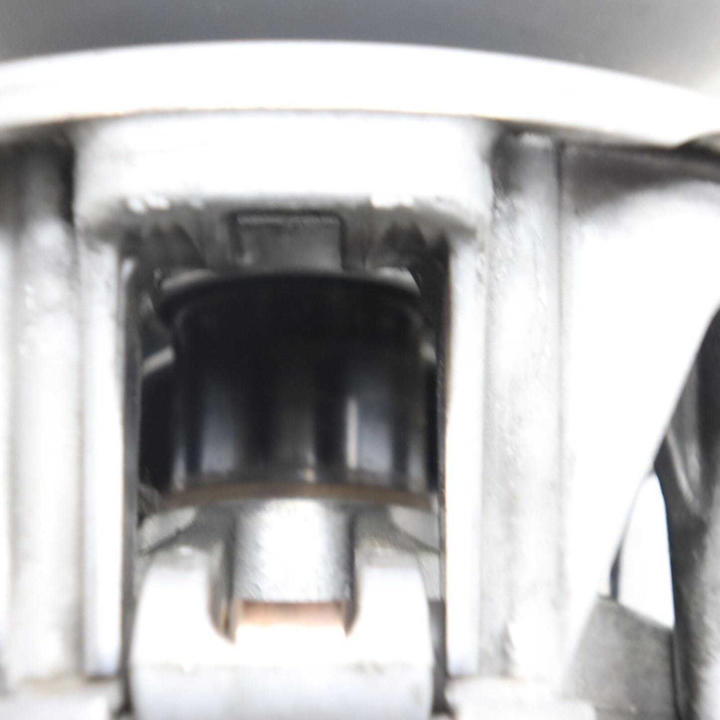 2008 POLARIS SWITCHBACK TURBO PRIMARY DRIVE SHEAVE CLUTCH 1322565 cracked sheave