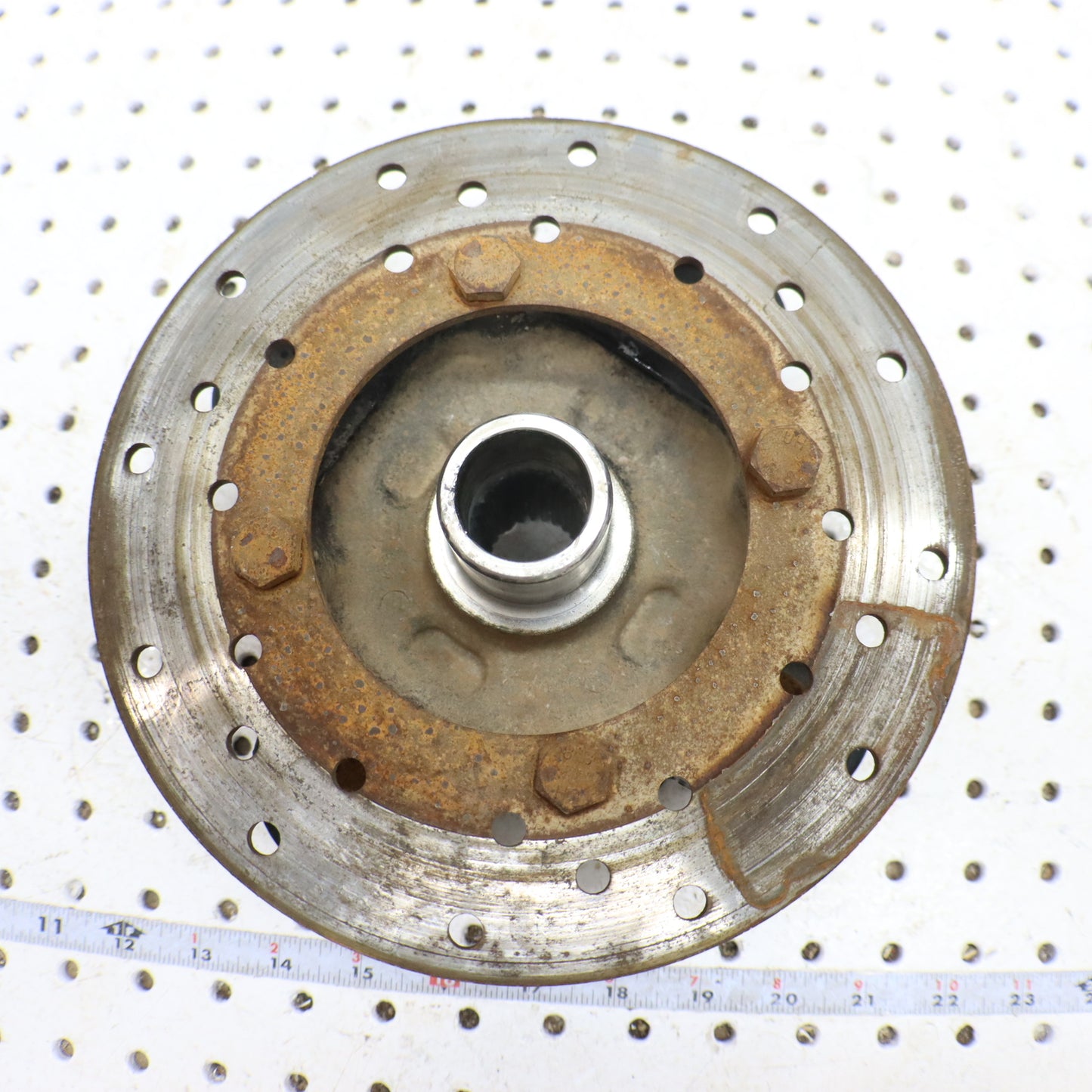 2013 Polaris Ranger Xp 900 Wheel Hub REAR 5137431-067; 5142964-067