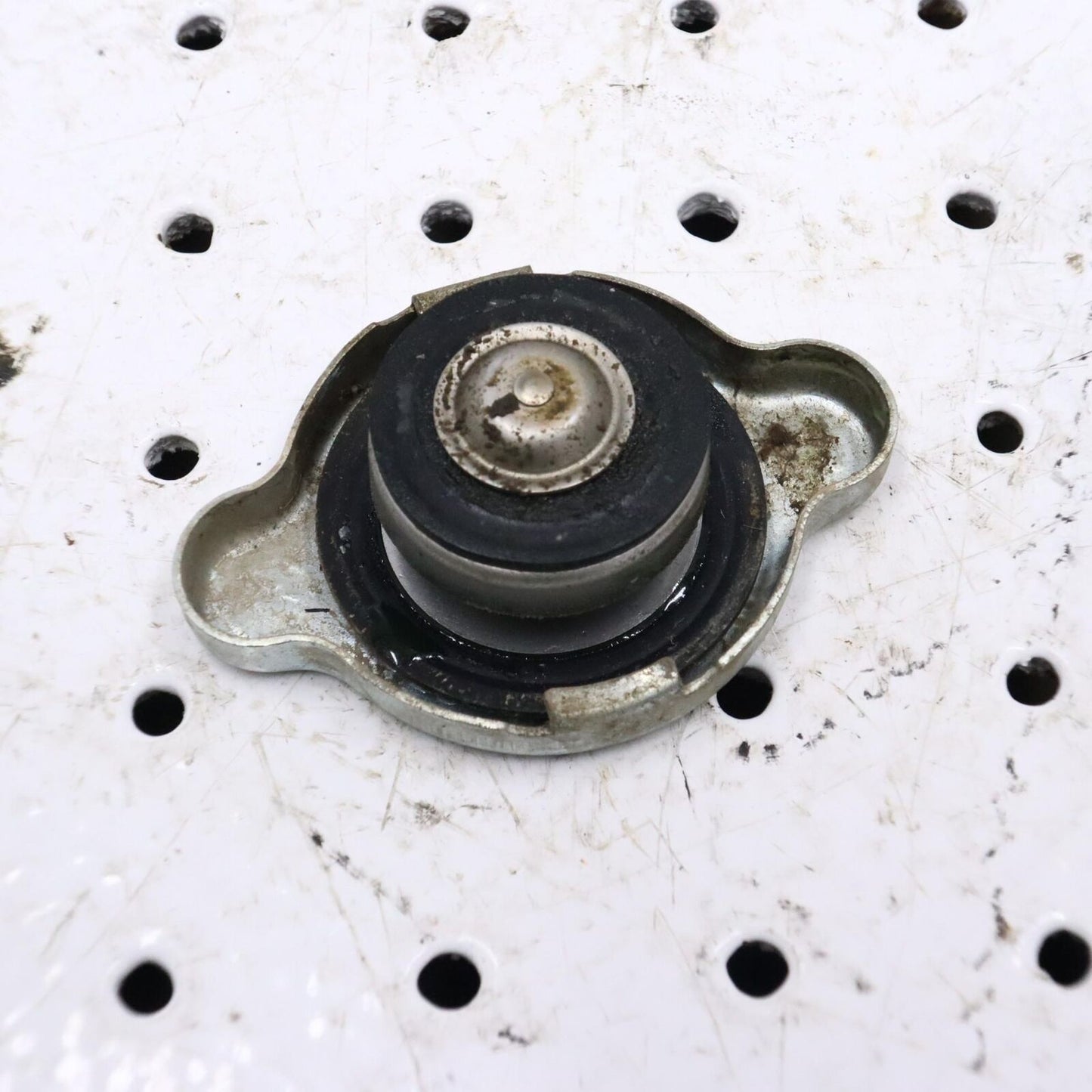 2013 YAMAHA GRIZZLY 700 RADIATOR CAP 1HP-E2462-00-00