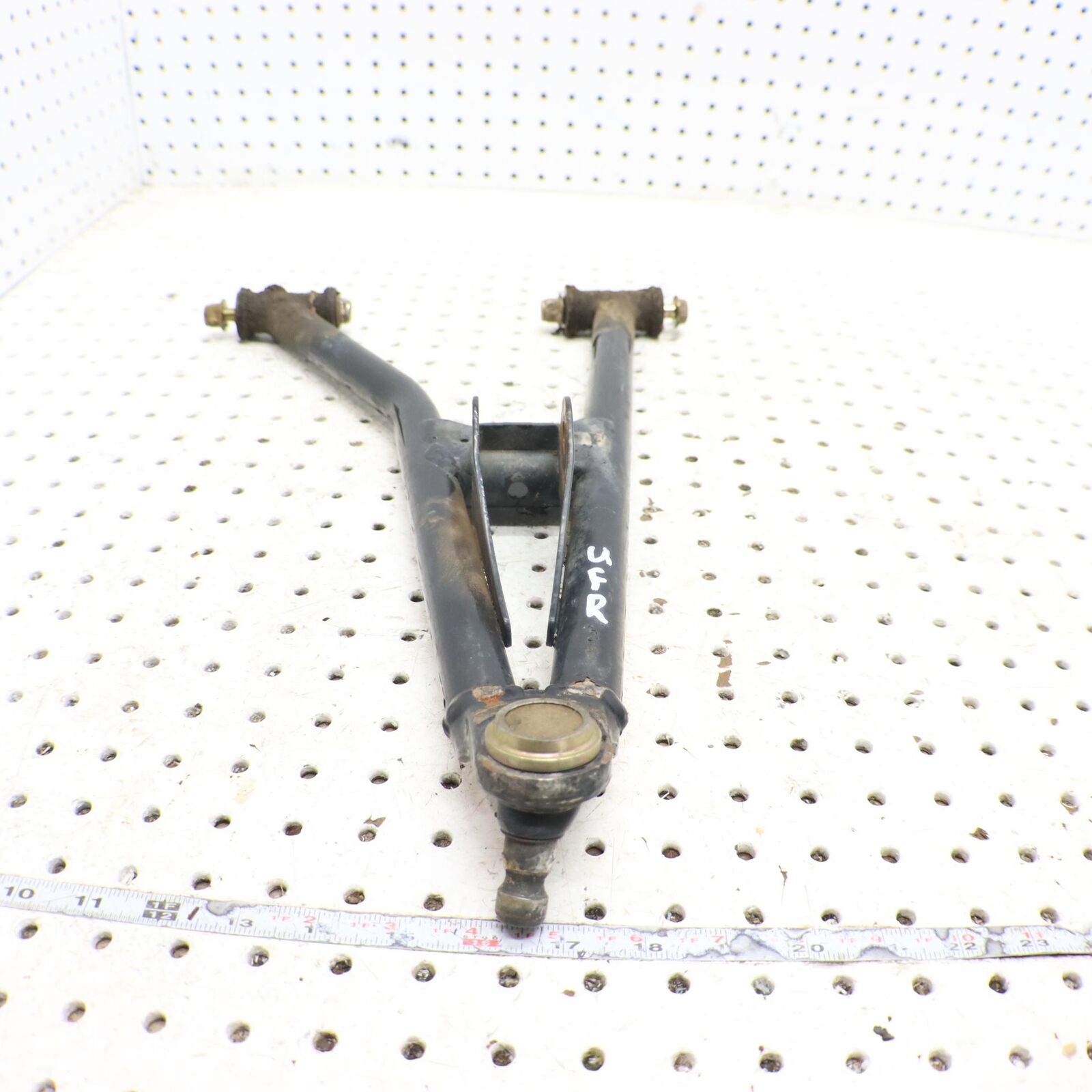 2009 POLARIS SPORTSMAN XP 850 FRONT UPPER RIGHT CONTROL ARM 1015126-067 1025618