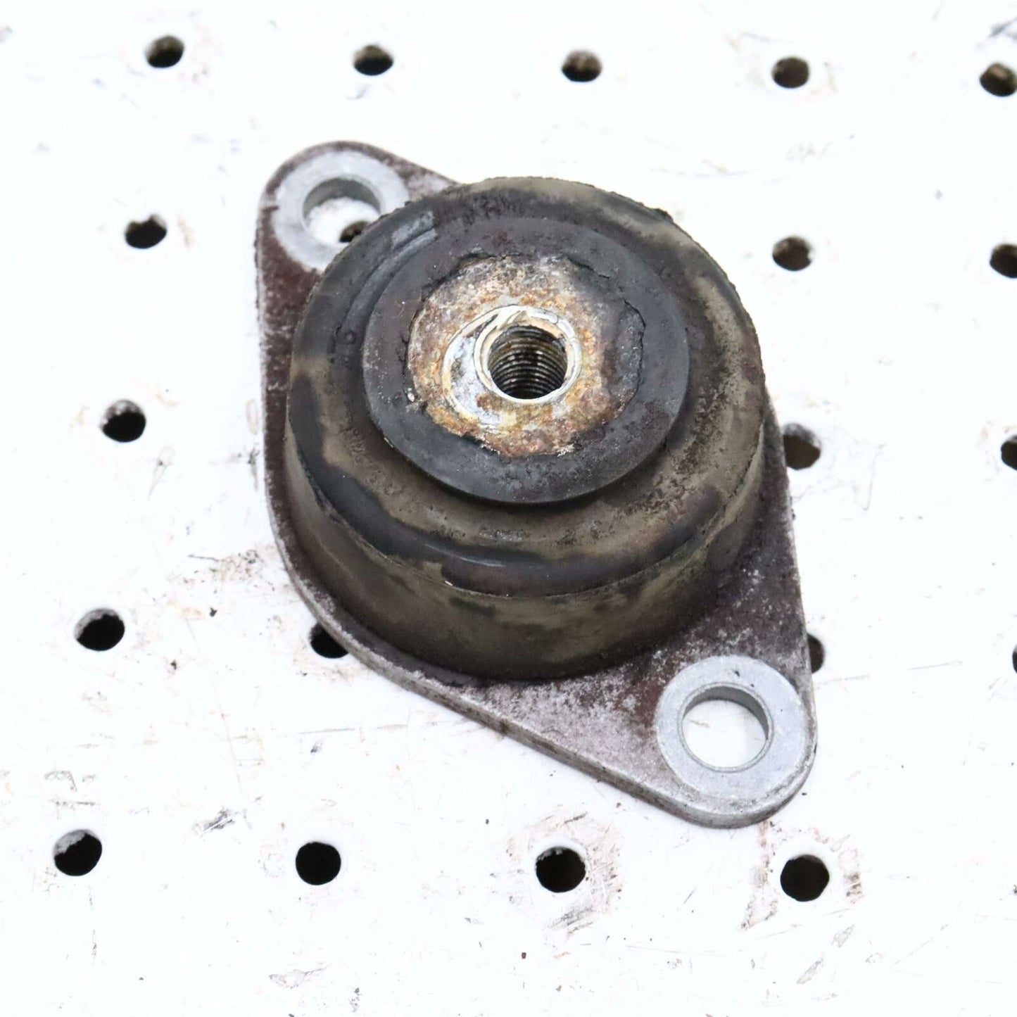 2013 ARCTIC CAT F5 ENGINE MOTOR MOUNT 0608-496