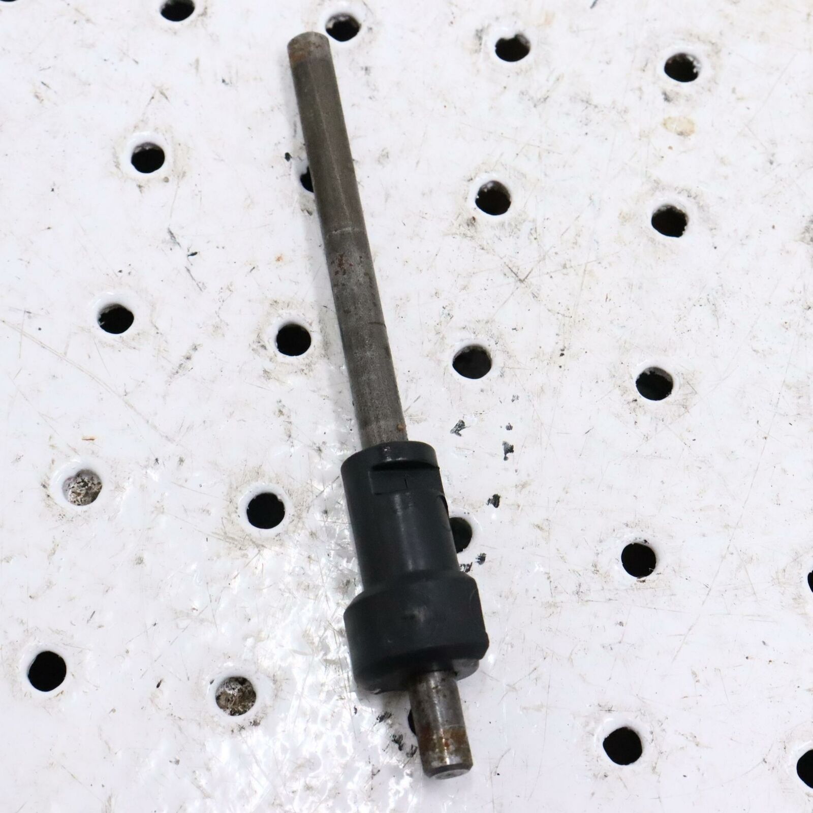 2006 POLARIS SWITCHBACK CHAIN CASE REVERSE SHIFT FORK SHAFT RAIL 5134327