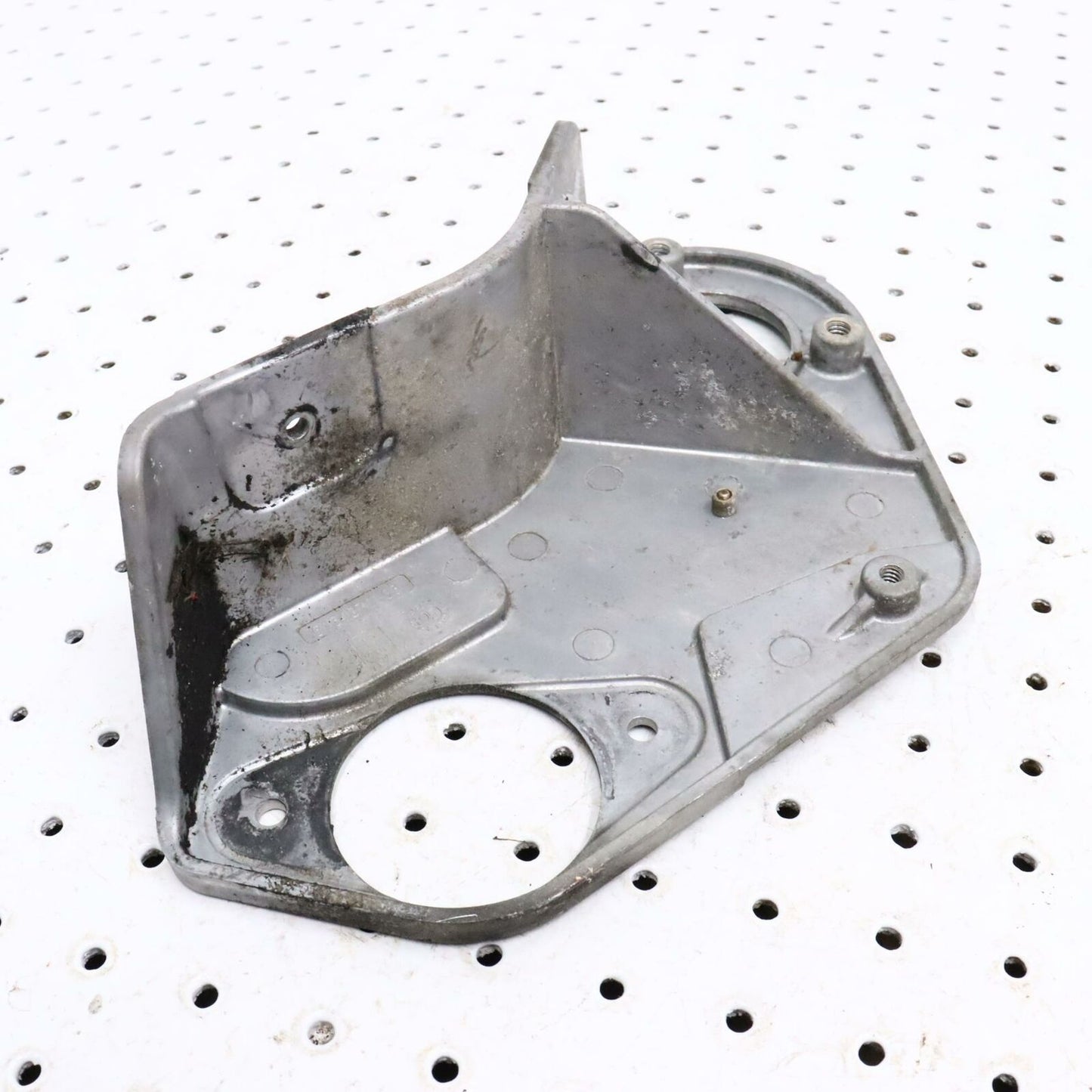 2006 POLARIS FUSION 700 ENGINE MOTOR MOUNT BRACKET 5134870