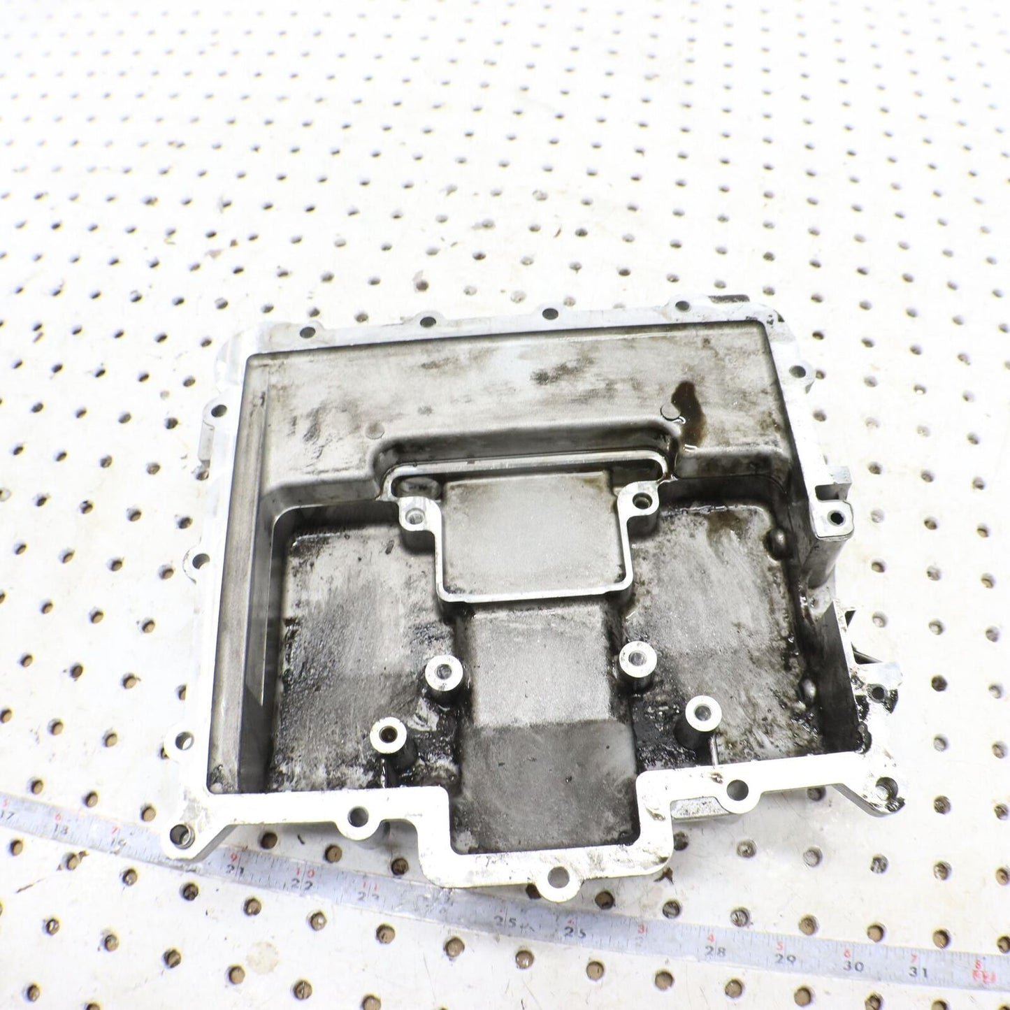 2008 POLARIS SWITCHBACK TURBO ENGINE MOTOR BOTTOM OIL PAN COVER 0452985