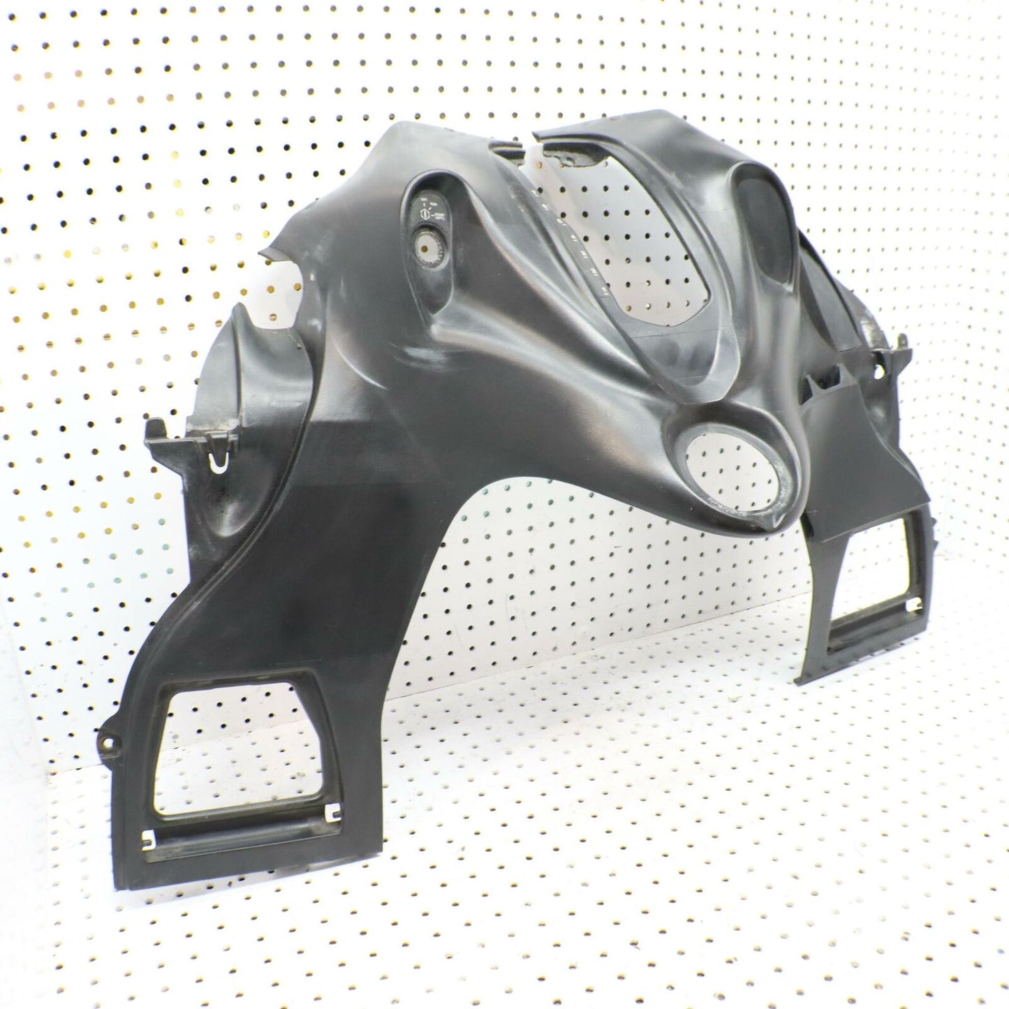 2006 POLARIS SWITCHBACK CONSOLE GAS TANK COVER VENT PANEL 2633156-070