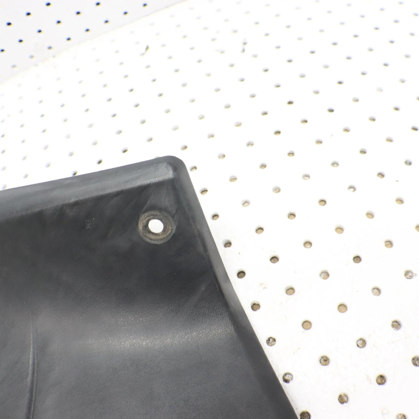 2016 SUZUKI KING QUAD 500 SIDE PANEL COVER LEFT 53122-31G03