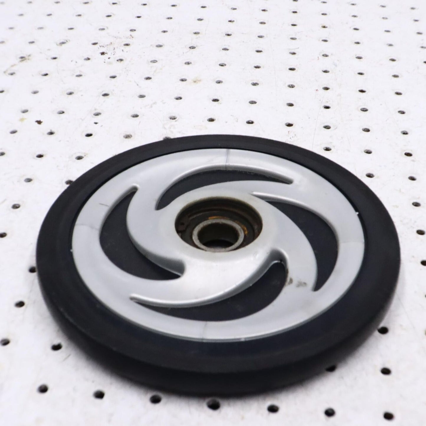 2008 POLARIS SWITCHBACK TURBO TRACK WHEEL IDLER GUIDE 1590388-244 7.25" O.D.
