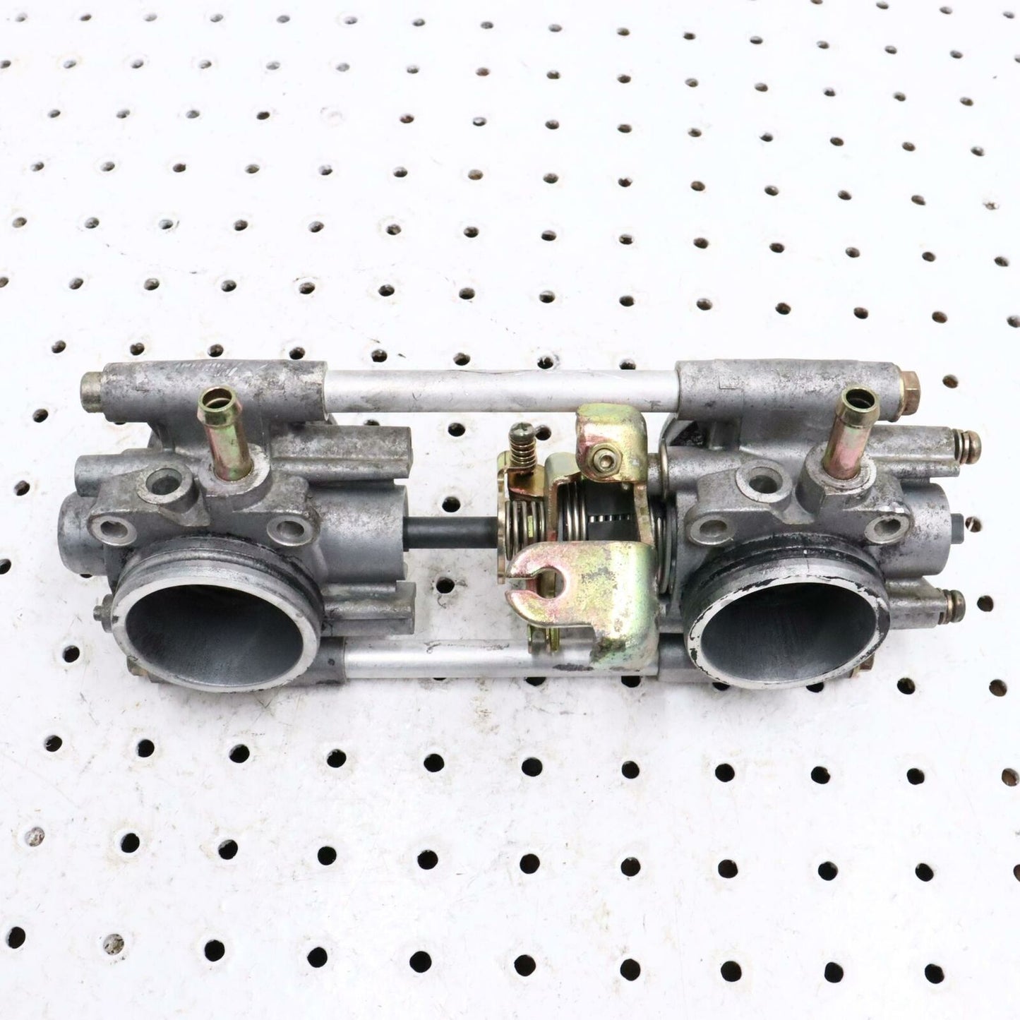 2006 POLARIS SWITCHBACK MAIN THROTTLE BODIES BODY 1253519