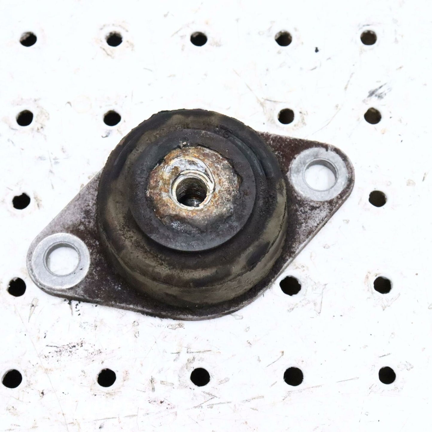 2013 ARCTIC CAT F5 ENGINE MOTOR MOUNT 0608-496