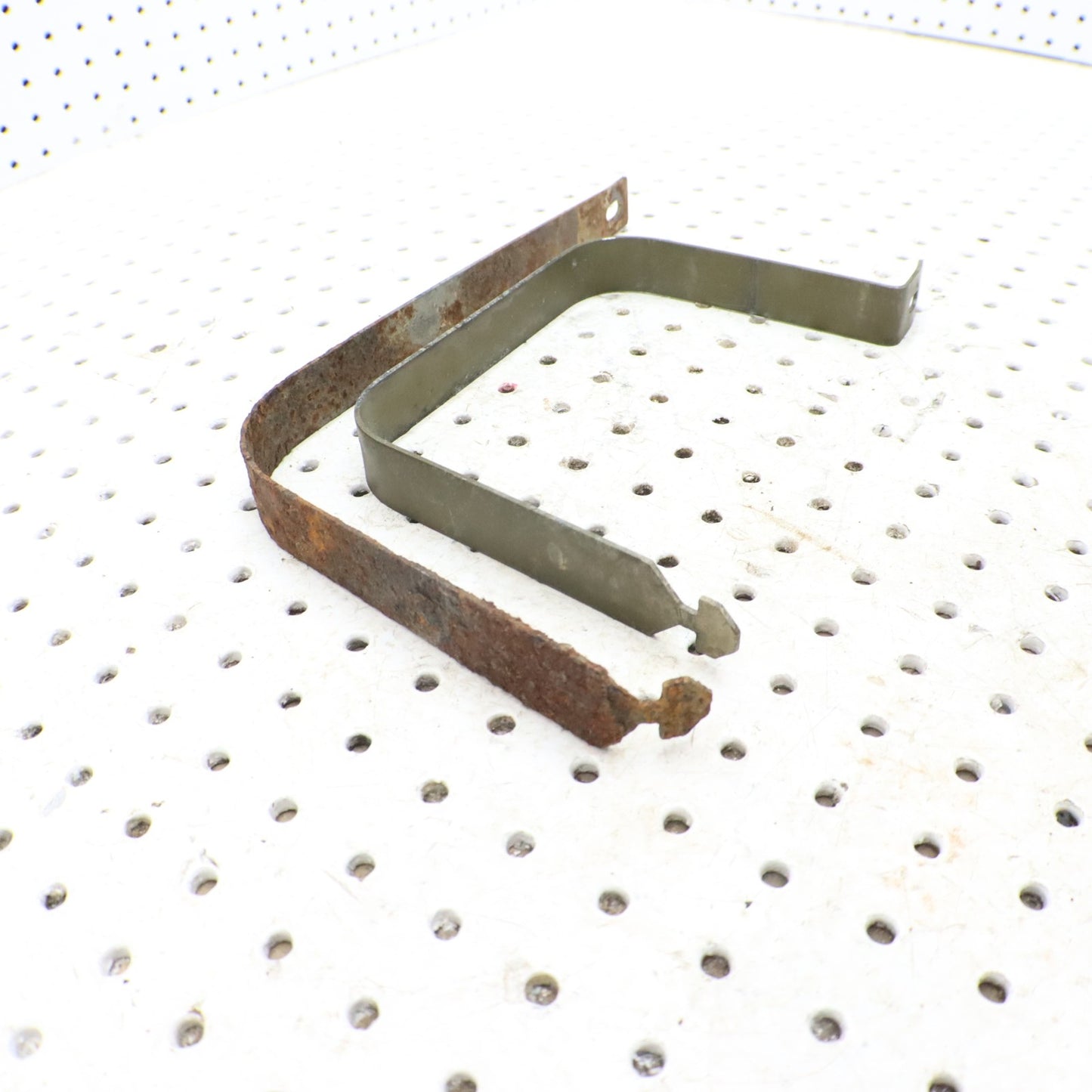 2009 Polaris Rzr 800 Gas Tank Hold Down Mount Strap 5250517; 5250520