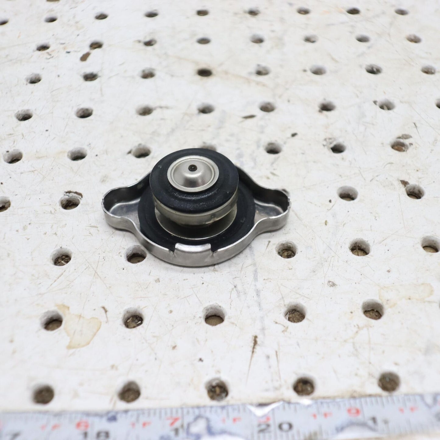 2010 POLARIS SPORTSMAN XP 850 RADIATOR CAP 1240466