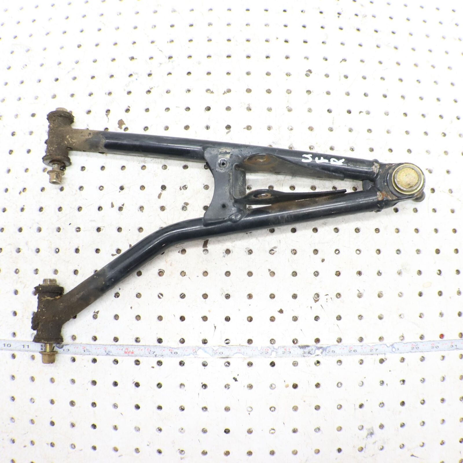 2009 POLARIS SPORTSMAN XP 850 FRONT UPPER RIGHT CONTROL ARM 1015126-067 1025618